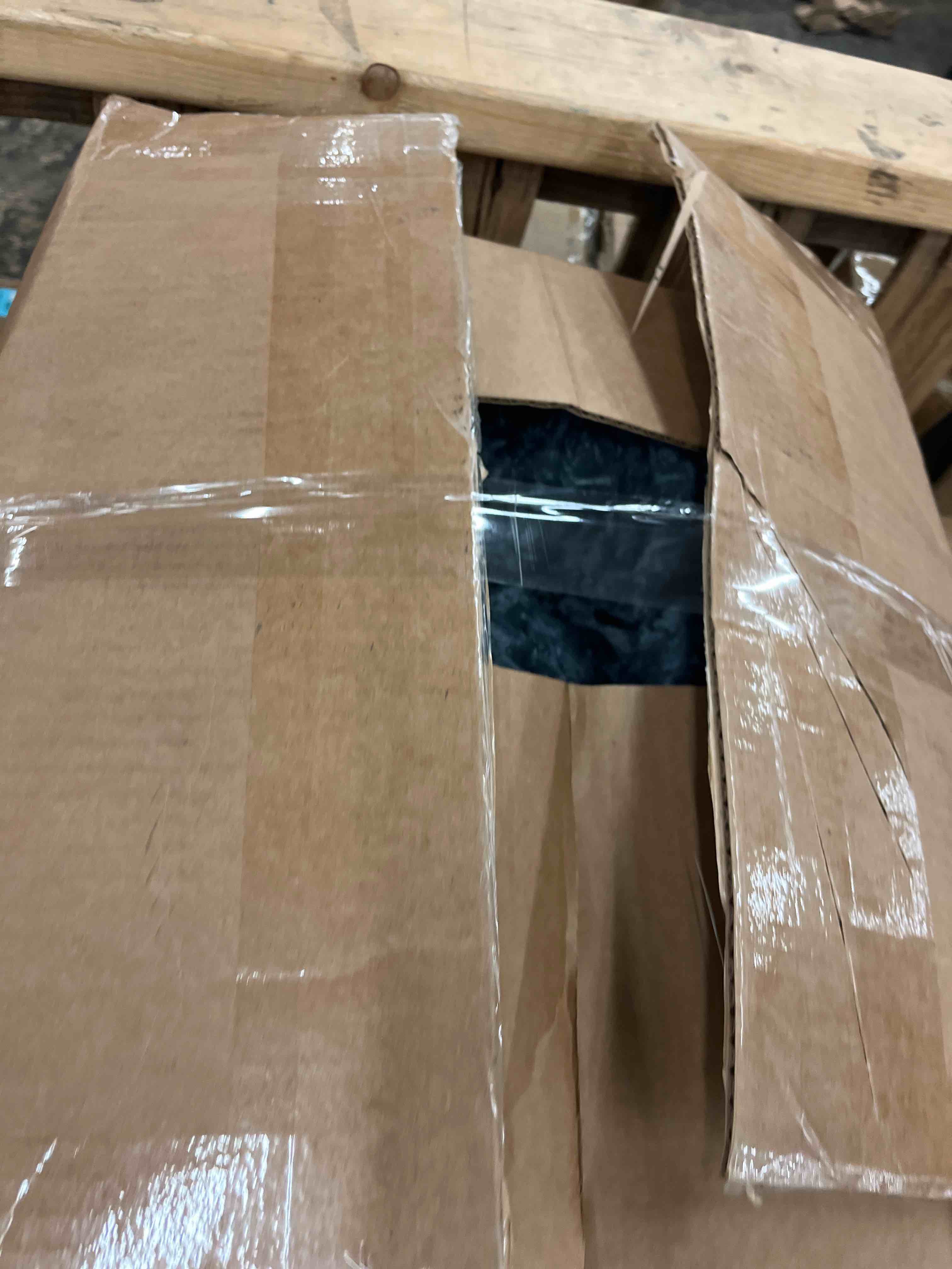 https://s3.amazonaws.com/lotting-images-prod/phillipi/RED4439326_1729874564175.jpeg
