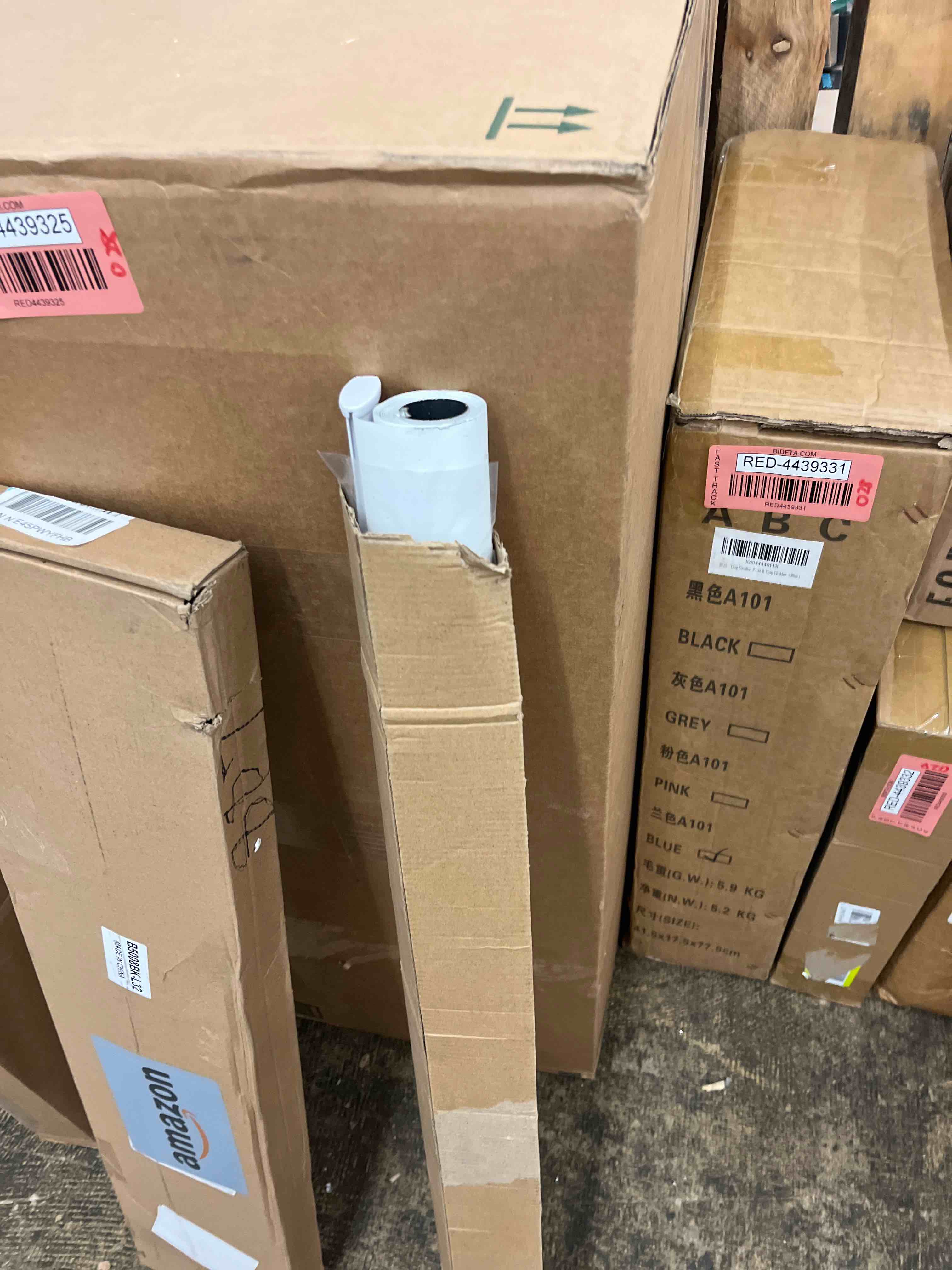 https://s3.amazonaws.com/lotting-images-prod/phillipi/RED4439328_1729873908631.jpeg