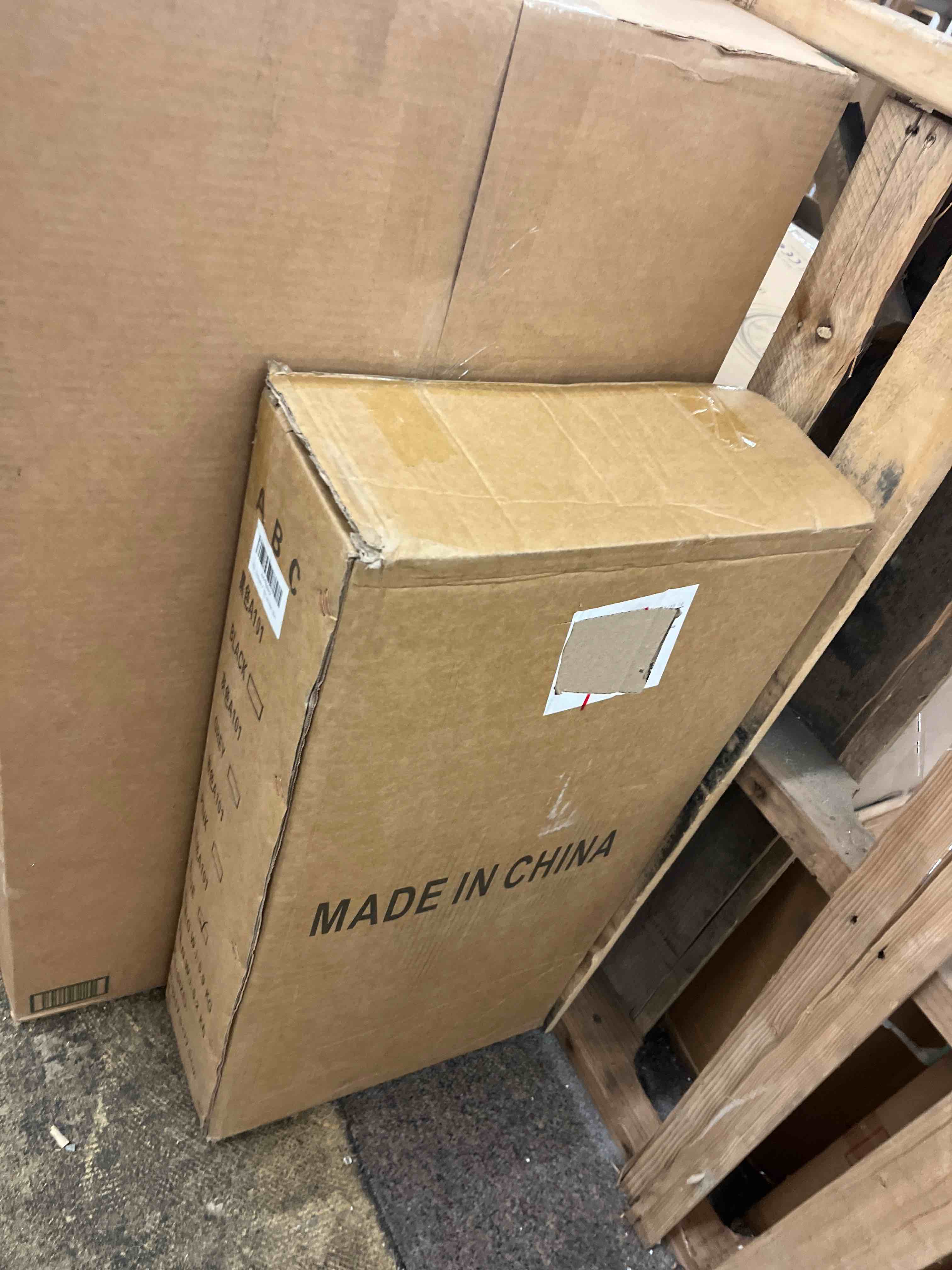 https://s3.amazonaws.com/lotting-images-prod/phillipi/RED4439331_1729873628129.jpeg
