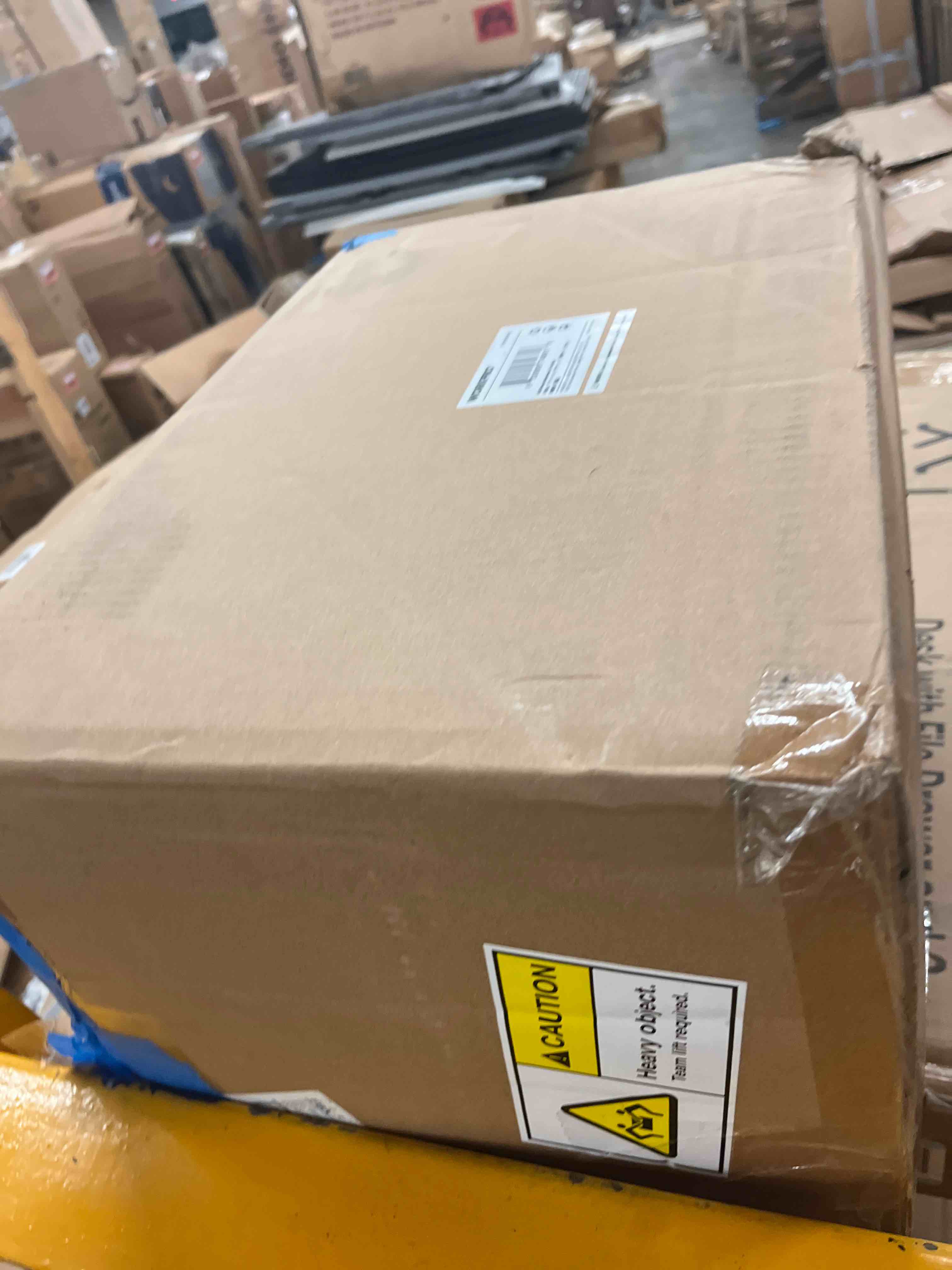 https://s3.amazonaws.com/lotting-images-prod/phillipi/RED4439469_1730447726733.jpeg