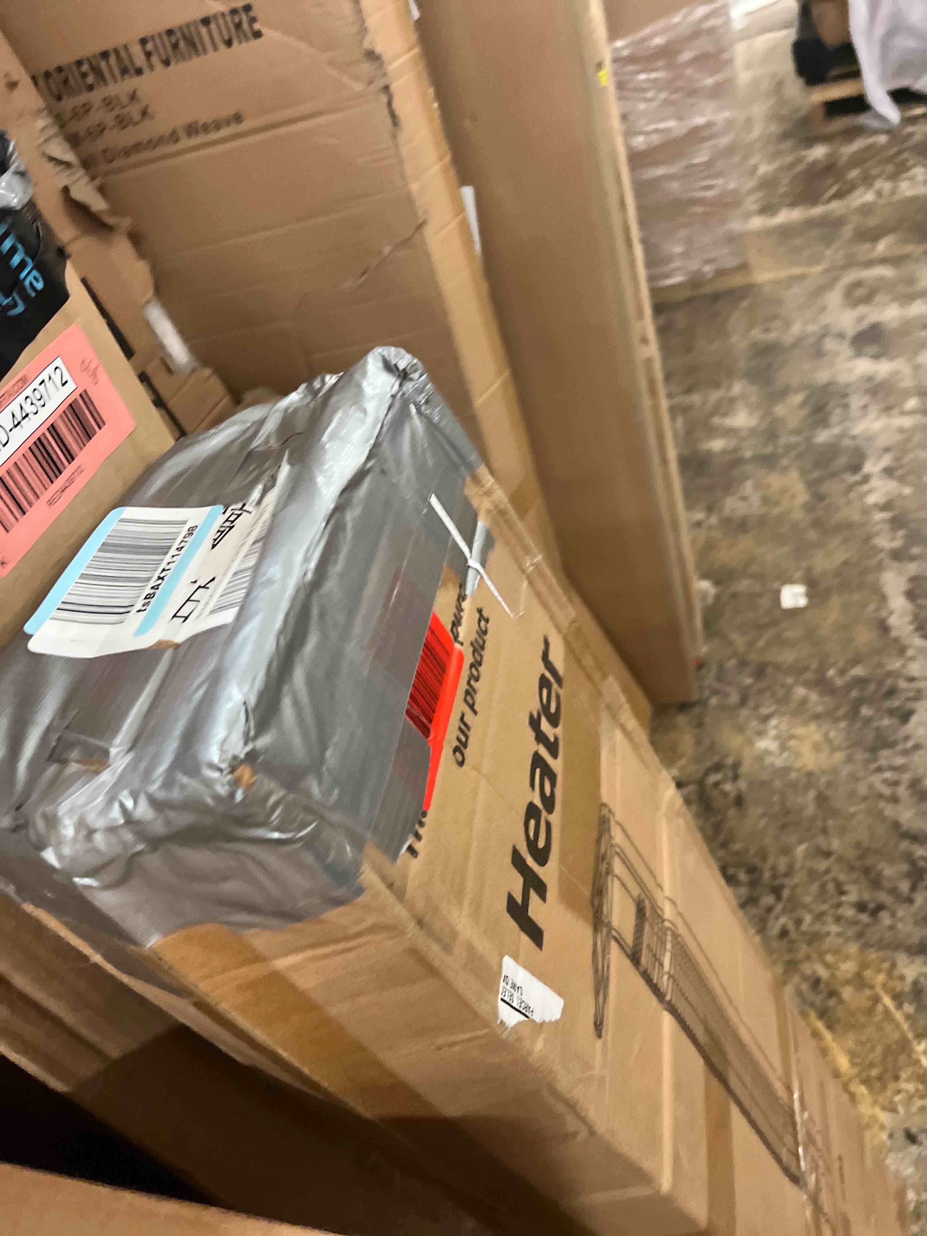 https://s3.amazonaws.com/lotting-images-prod/phillipi/RED4439472_1730447455130.jpeg