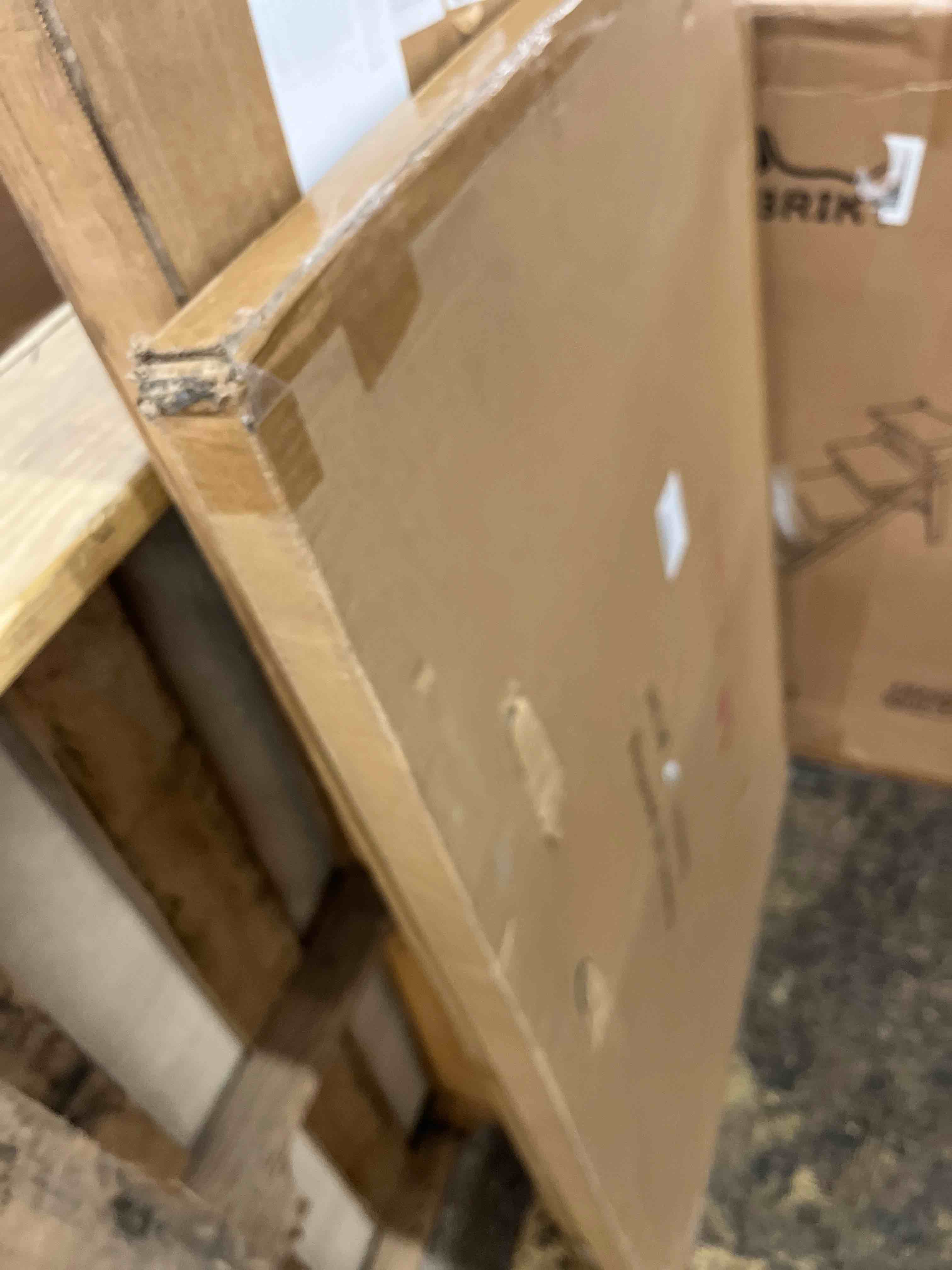 https://s3.amazonaws.com/lotting-images-prod/phillipi/RED4439554_1730299369425.jpeg