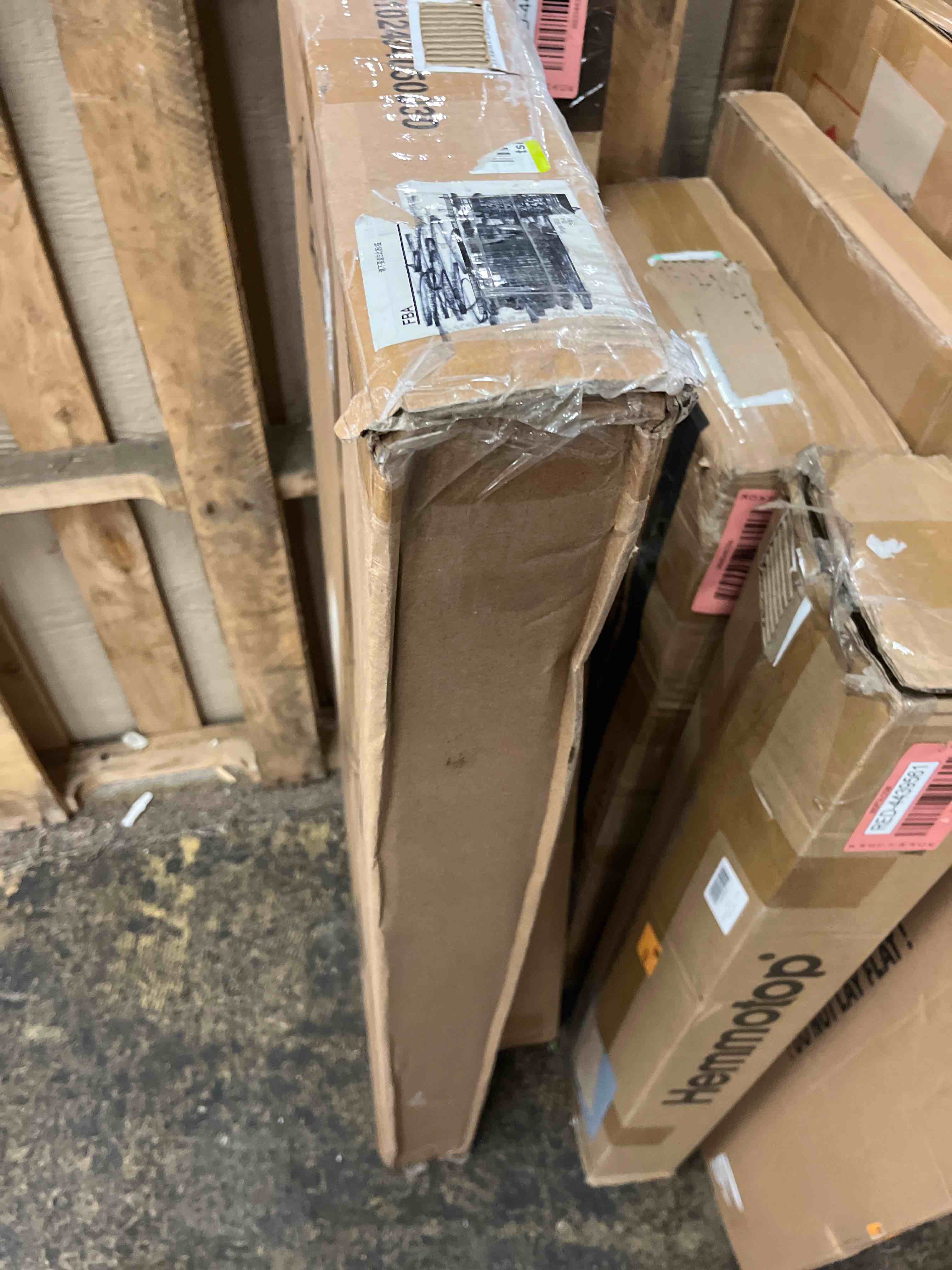 https://s3.amazonaws.com/lotting-images-prod/phillipi/RED4439564_1730299003676.jpeg