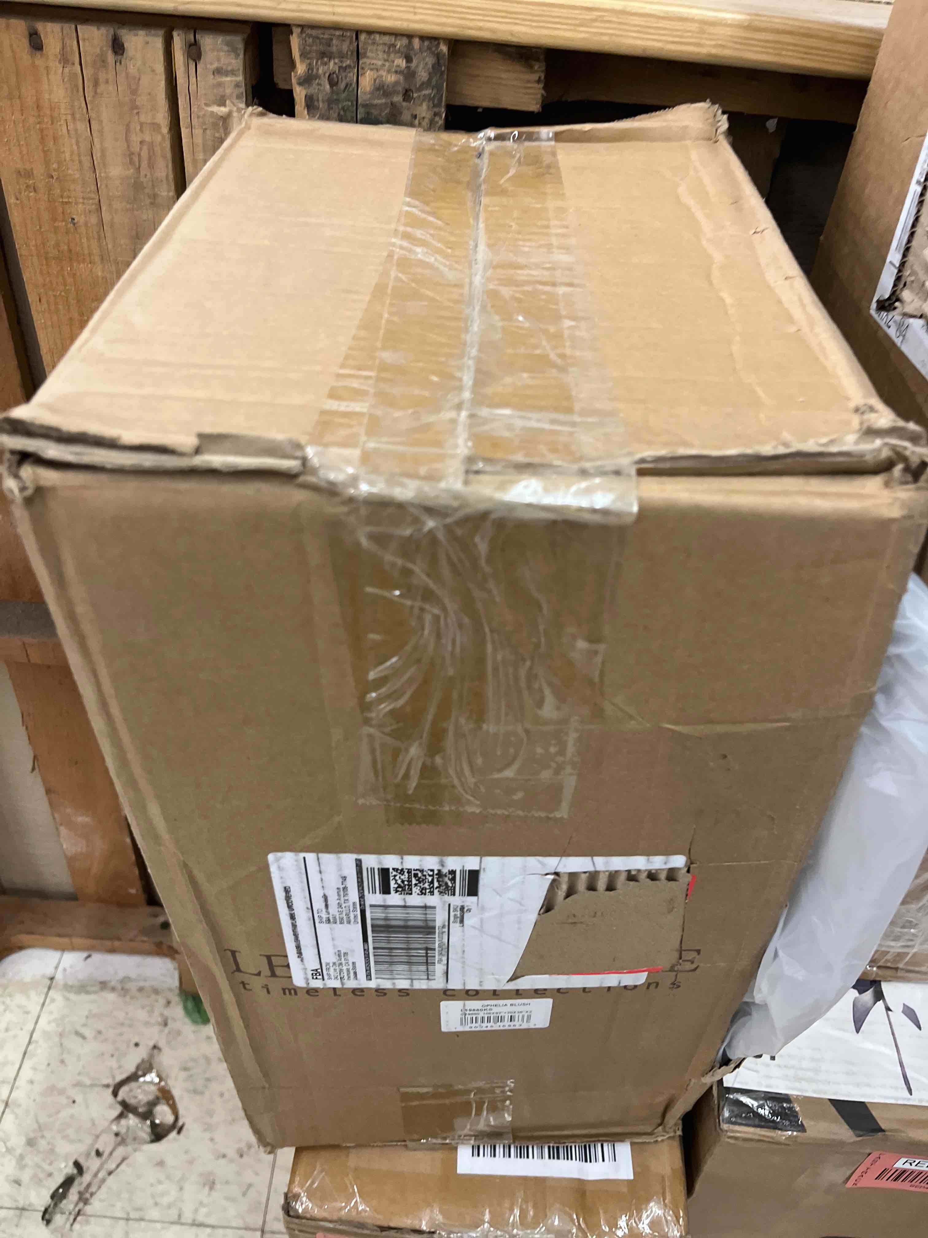 https://s3.amazonaws.com/lotting-images-prod/phillipi/RED4439580_1730299959077.jpeg