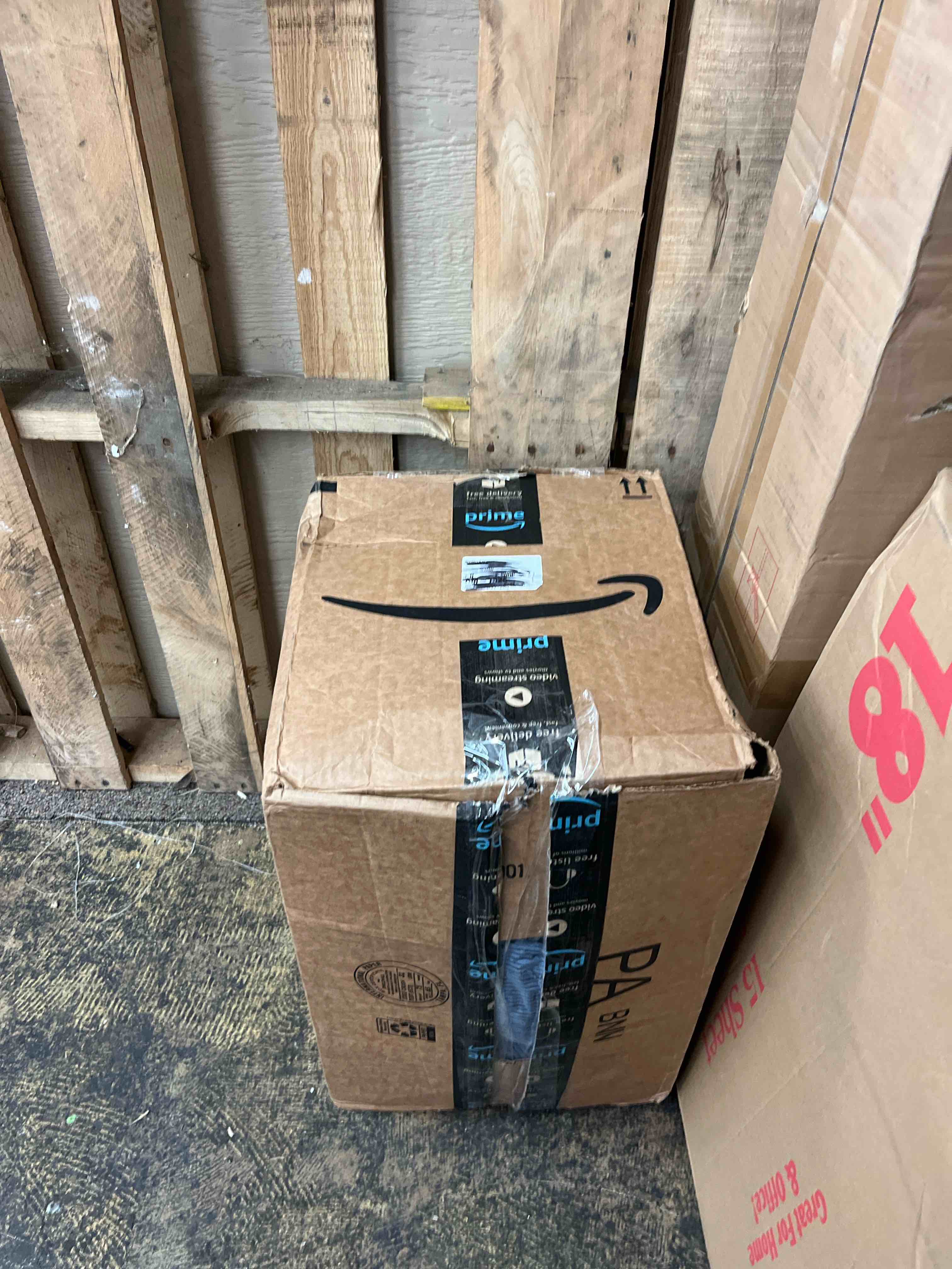 https://s3.amazonaws.com/lotting-images-prod/phillipi/RED4439588_1730298293858.jpeg