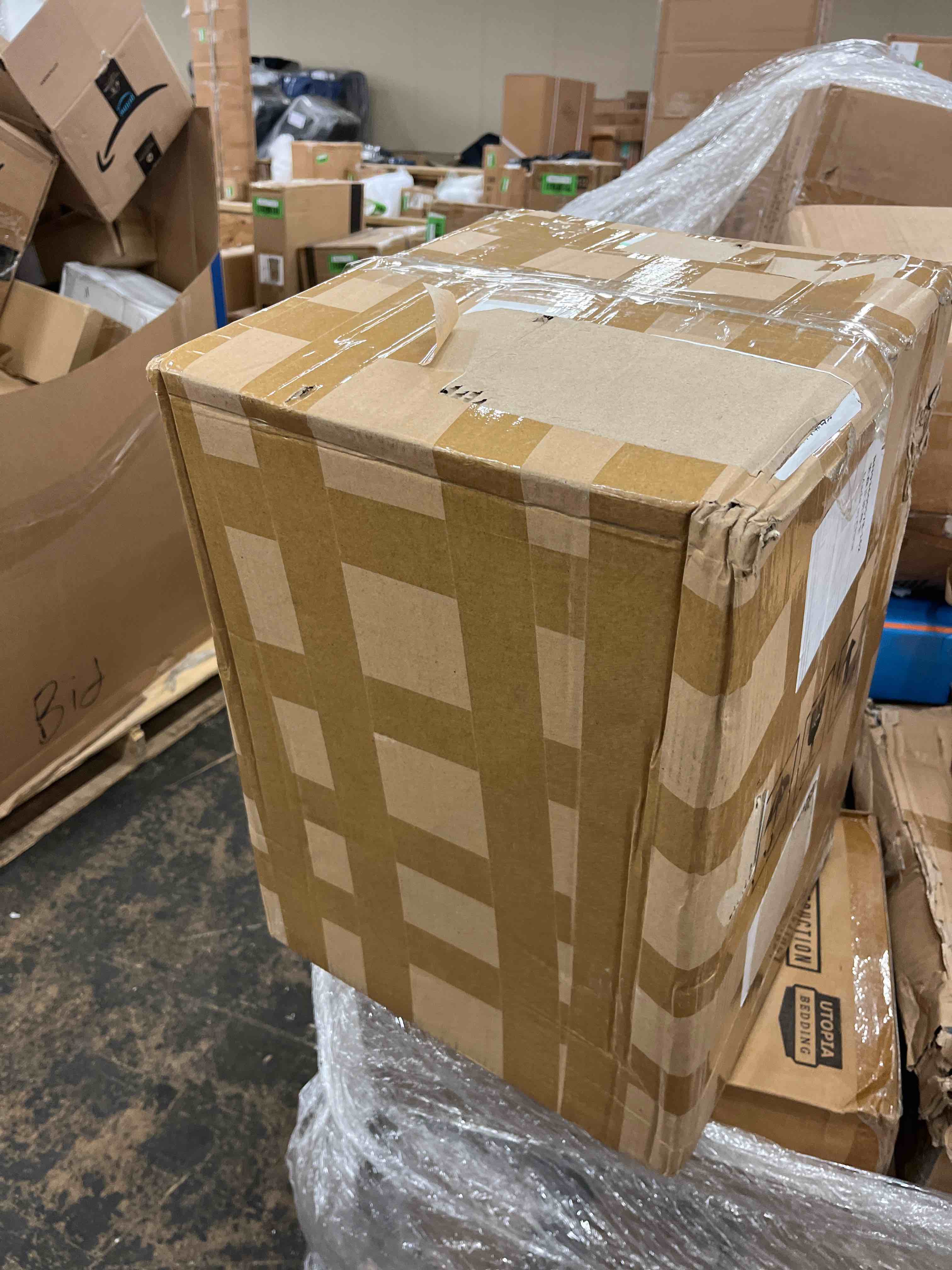 https://s3.amazonaws.com/lotting-images-prod/phillipi/RED4439694_1730383682366.jpeg