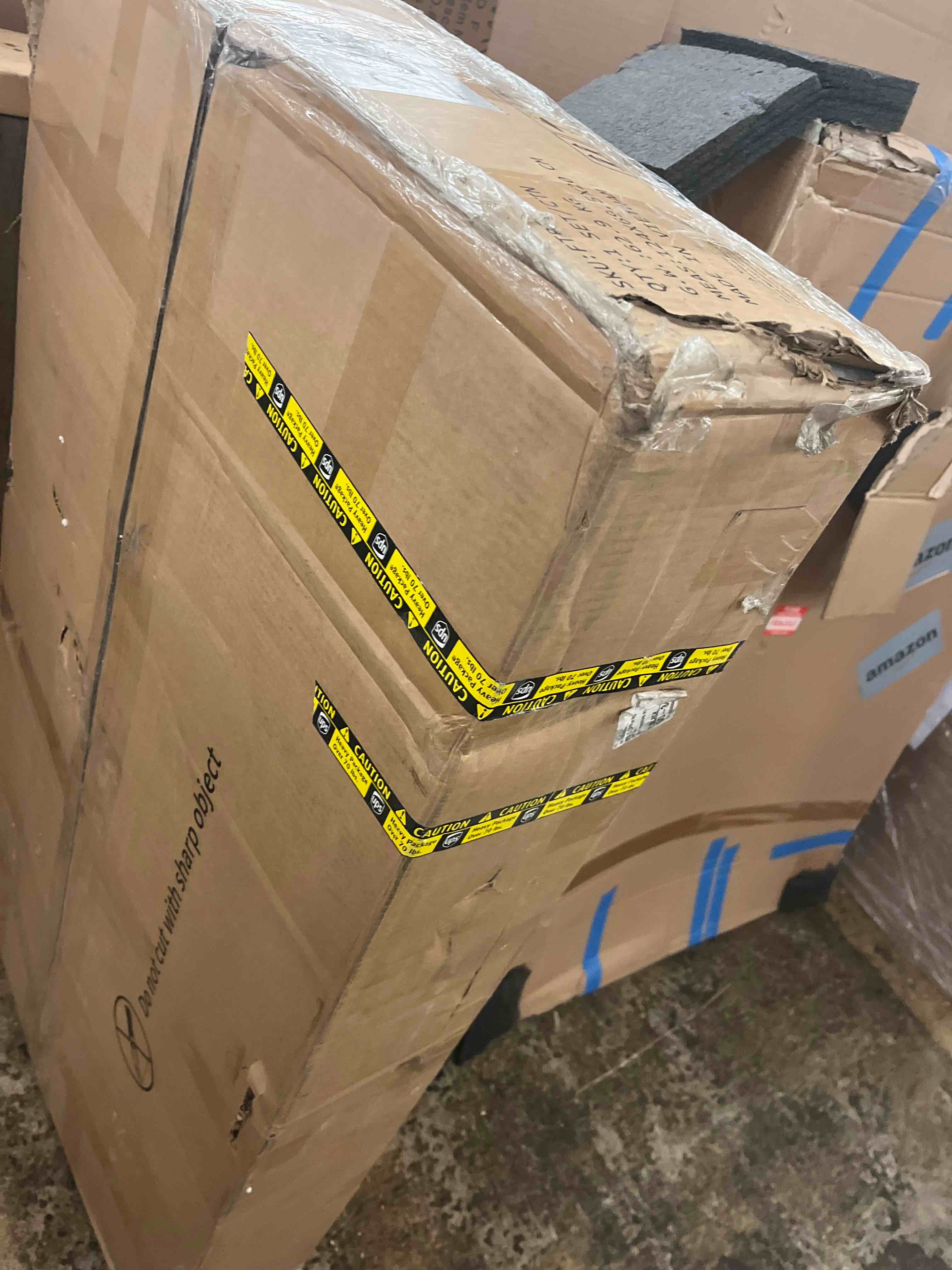 https://s3.amazonaws.com/lotting-images-prod/phillipi/RED4439715_1730444273180.jpeg