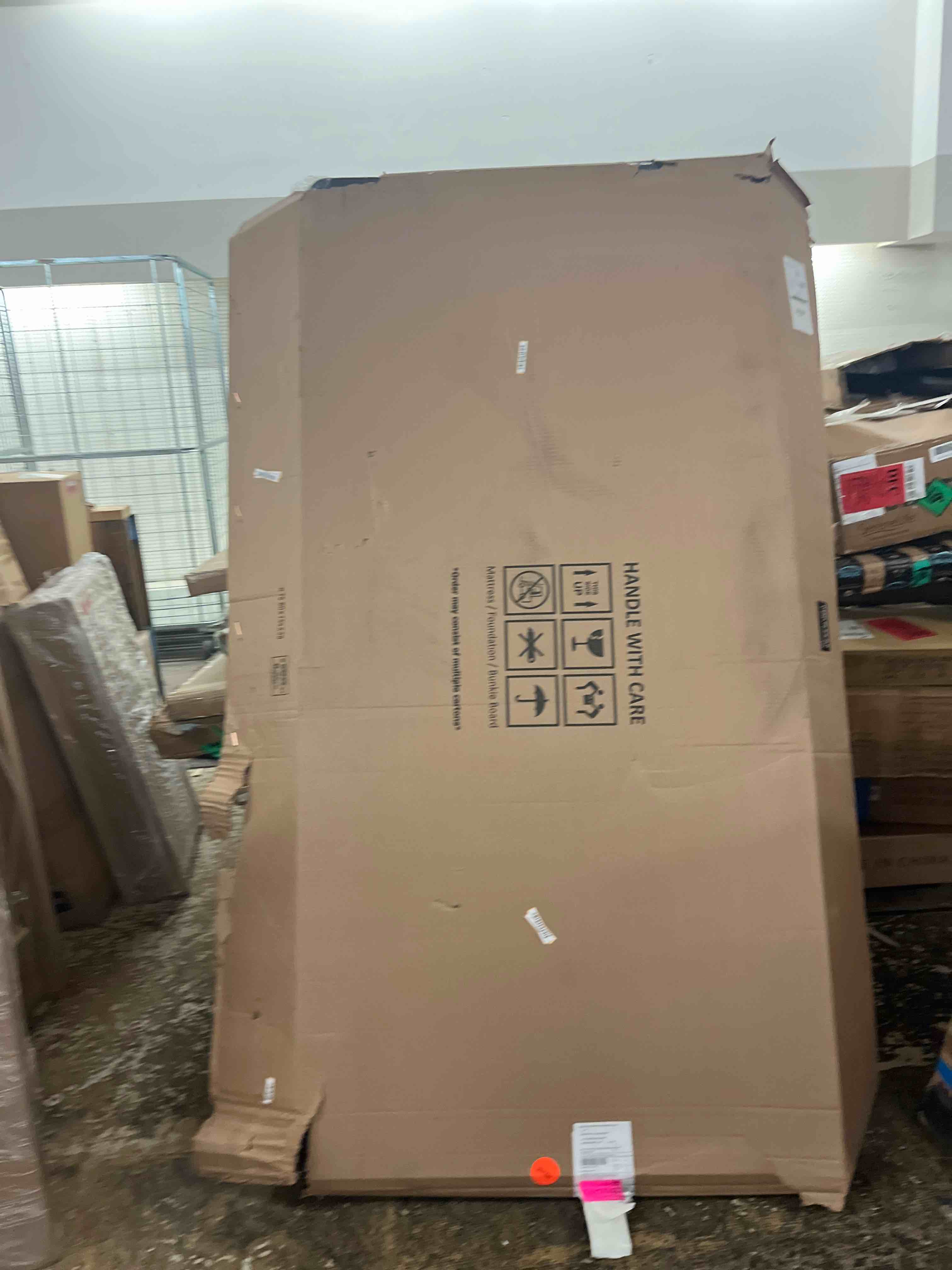 https://s3.amazonaws.com/lotting-images-prod/phillipi/RED4439726_1730443182827.jpeg