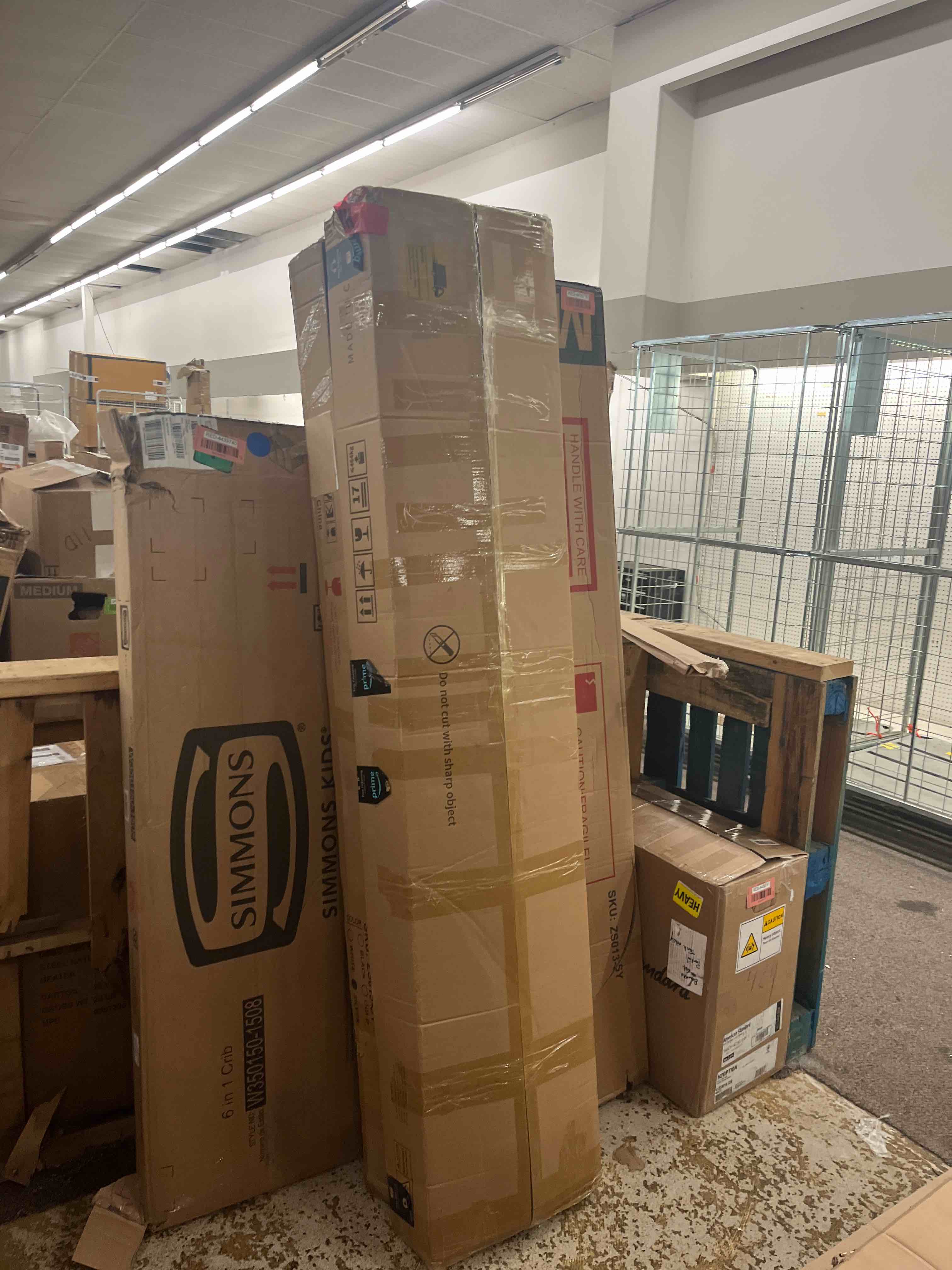 https://s3.amazonaws.com/lotting-images-prod/phillipi/RED4439739_1730441387920.jpeg