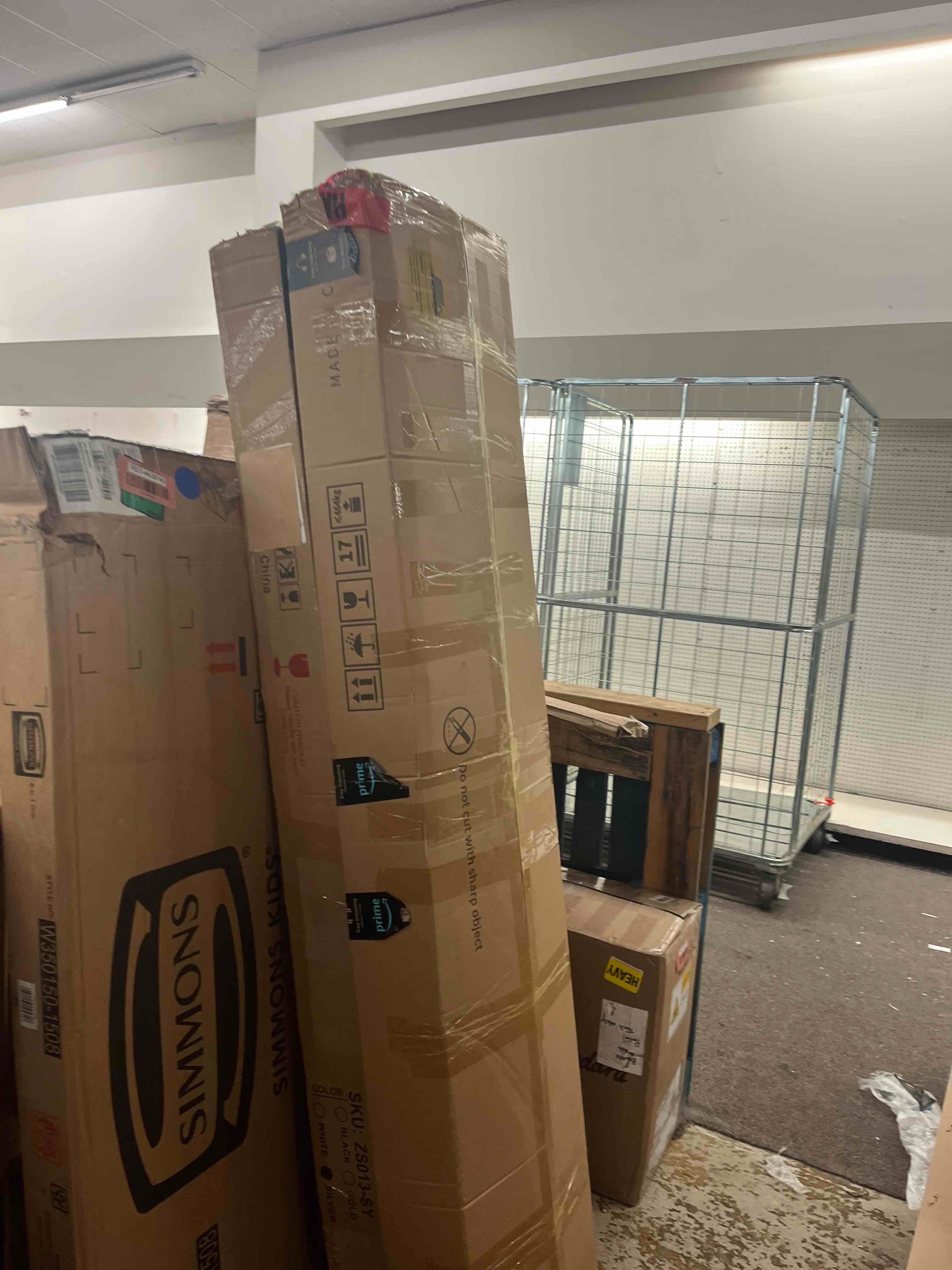 https://s3.amazonaws.com/lotting-images-prod/phillipi/RED4439739_1730441389338.jpeg