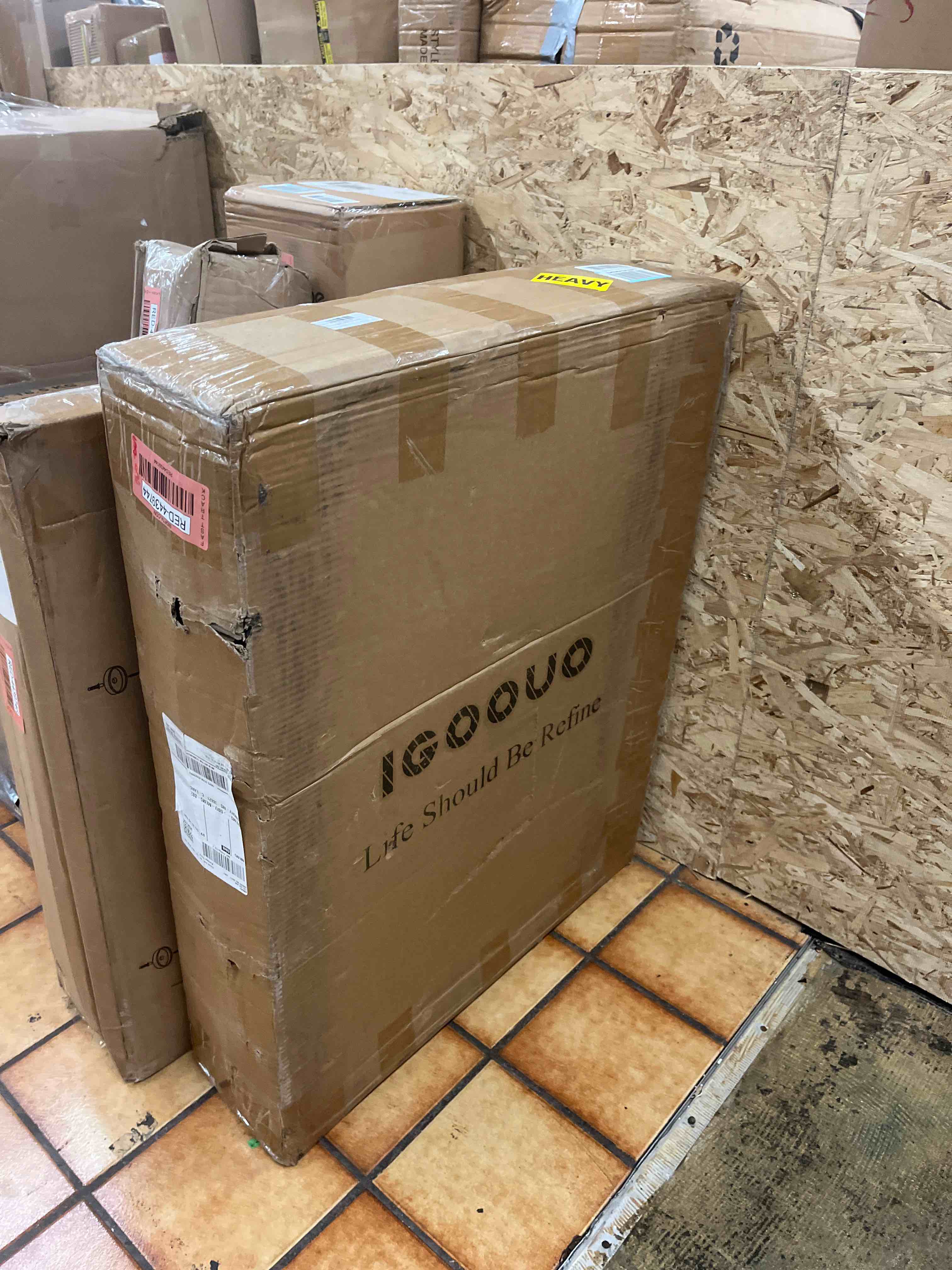 https://s3.amazonaws.com/lotting-images-prod/phillipi/RED4439744_1730451517084.jpeg