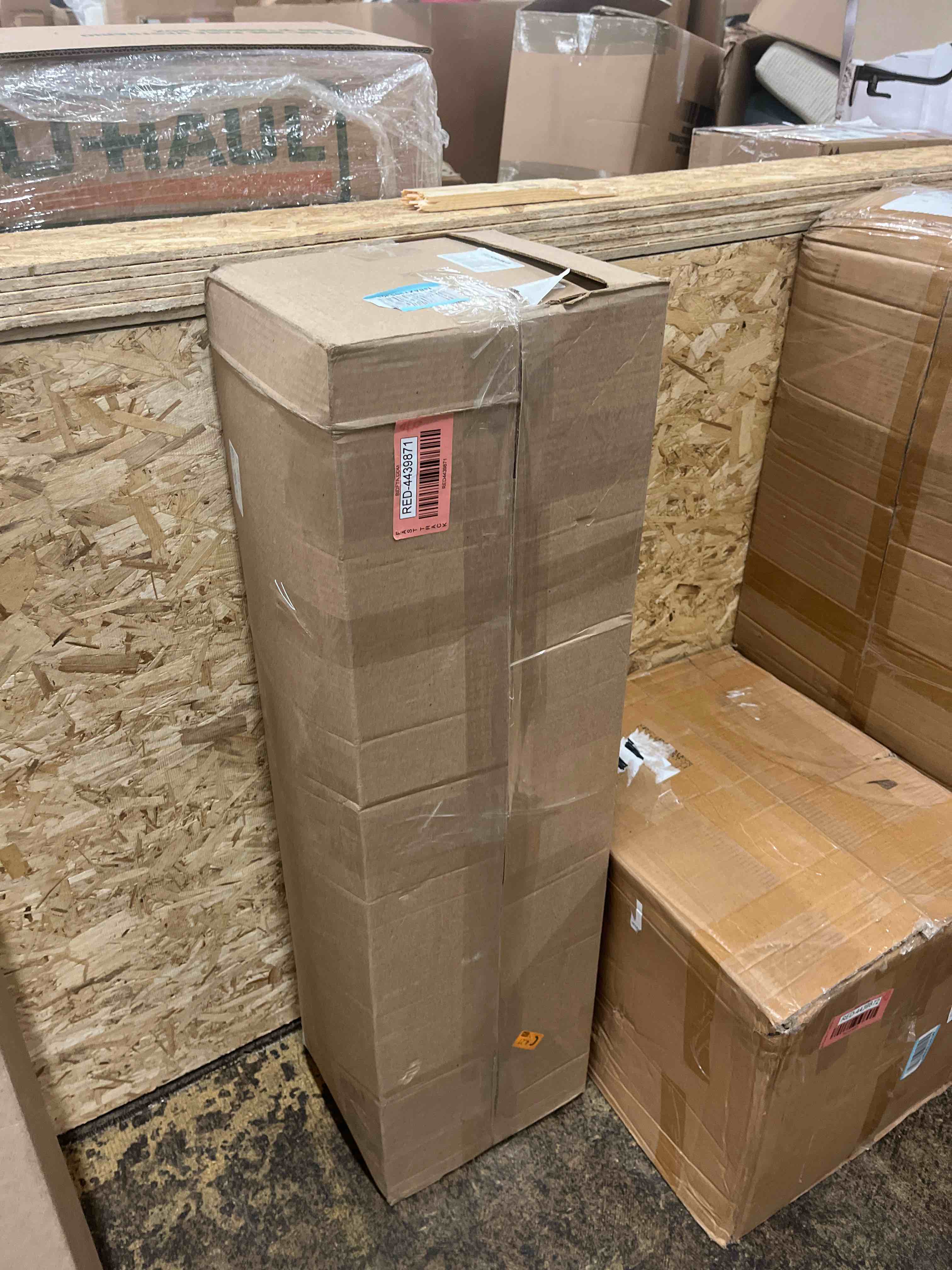 https://s3.amazonaws.com/lotting-images-prod/phillipi/RED4439871_1730452521985.jpeg