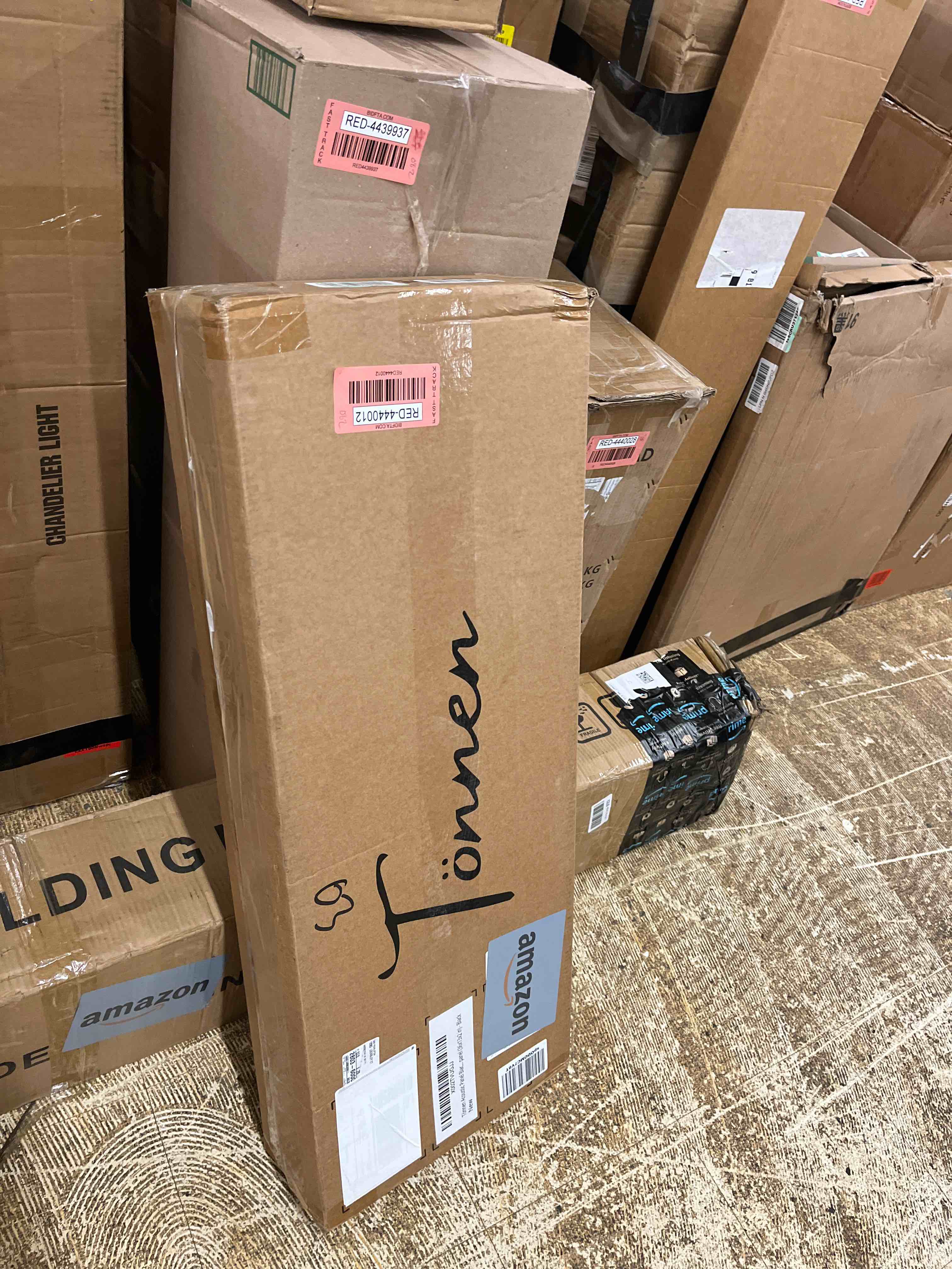 https://s3.amazonaws.com/lotting-images-prod/phillipi/RED4440012_1730809974279.jpeg