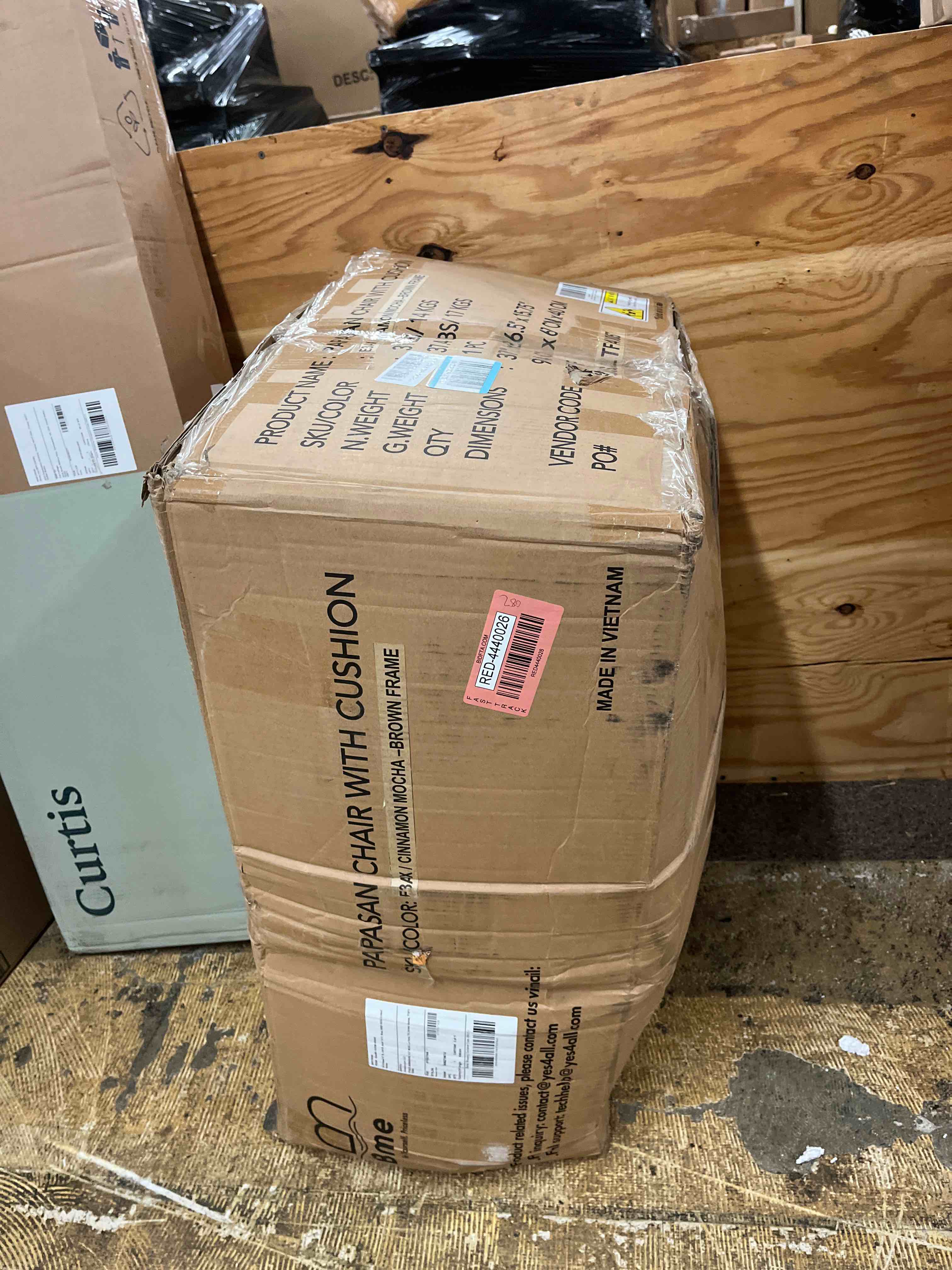 https://s3.amazonaws.com/lotting-images-prod/phillipi/RED4440026_1730807354899.jpeg