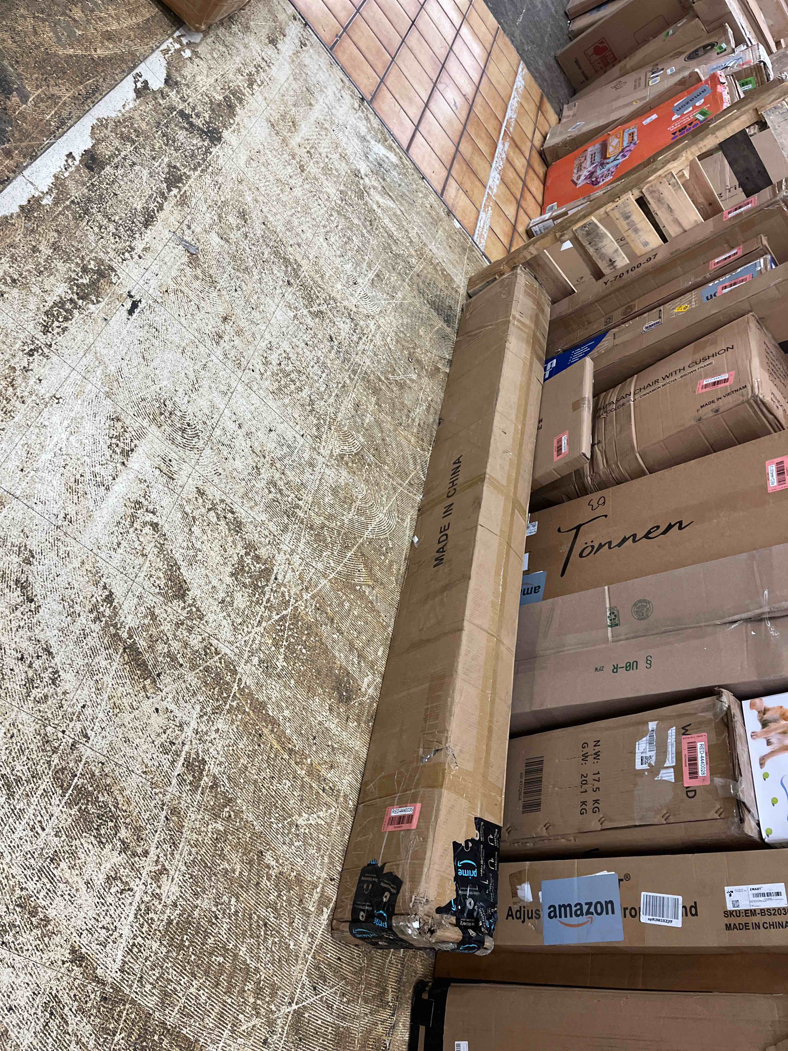https://s3.amazonaws.com/lotting-images-prod/phillipi/RED4440035_1730812733151.jpeg
