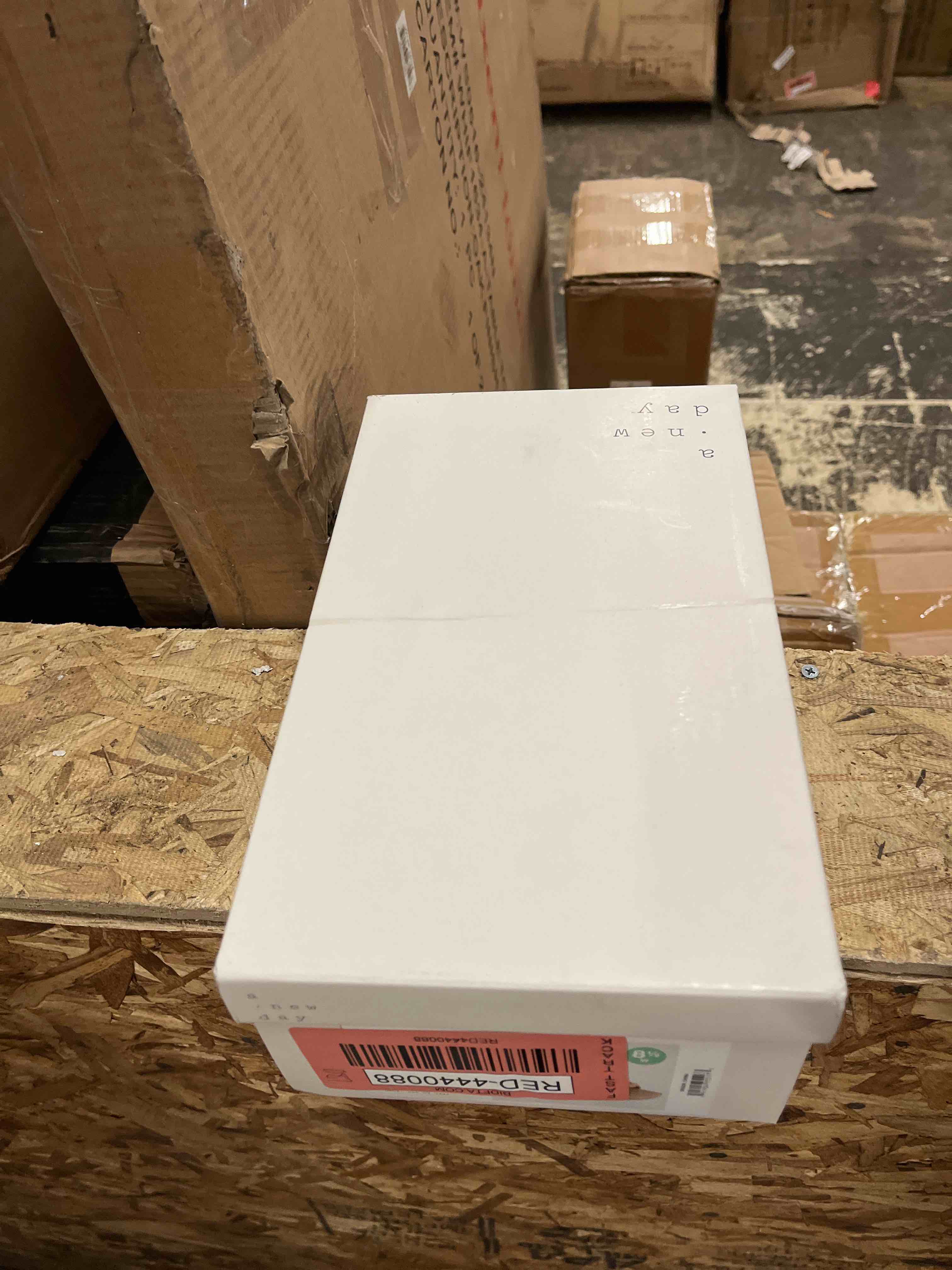 https://s3.amazonaws.com/lotting-images-prod/phillipi/RED4440088_1730888221076.jpeg