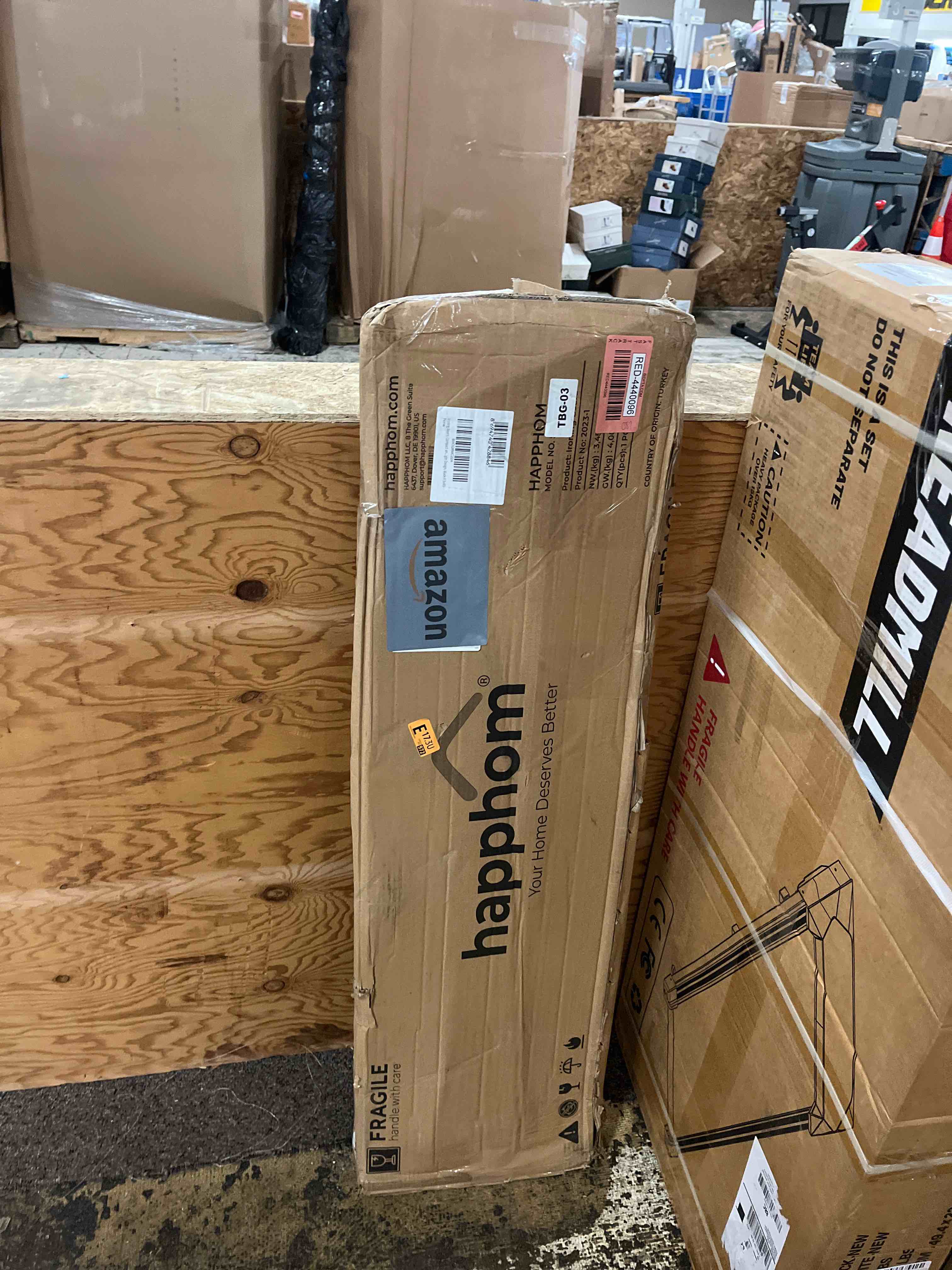 https://s3.amazonaws.com/lotting-images-prod/phillipi/RED4440096_1730887670532.jpeg