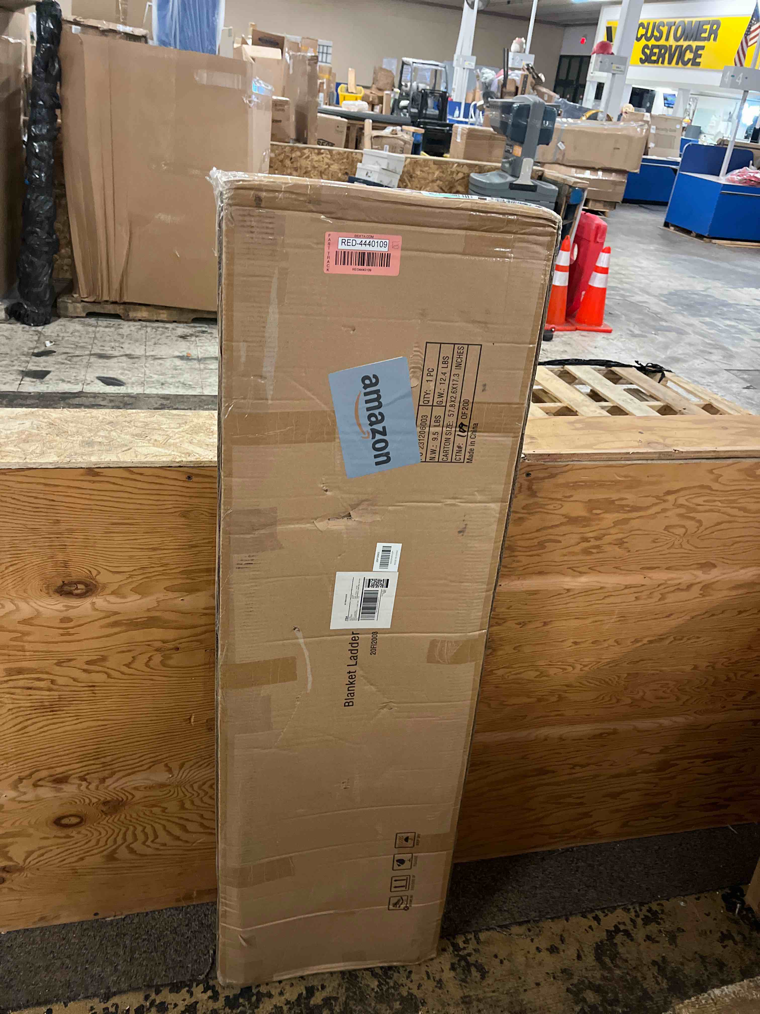 https://s3.amazonaws.com/lotting-images-prod/phillipi/RED4440109_1730886421984.jpeg