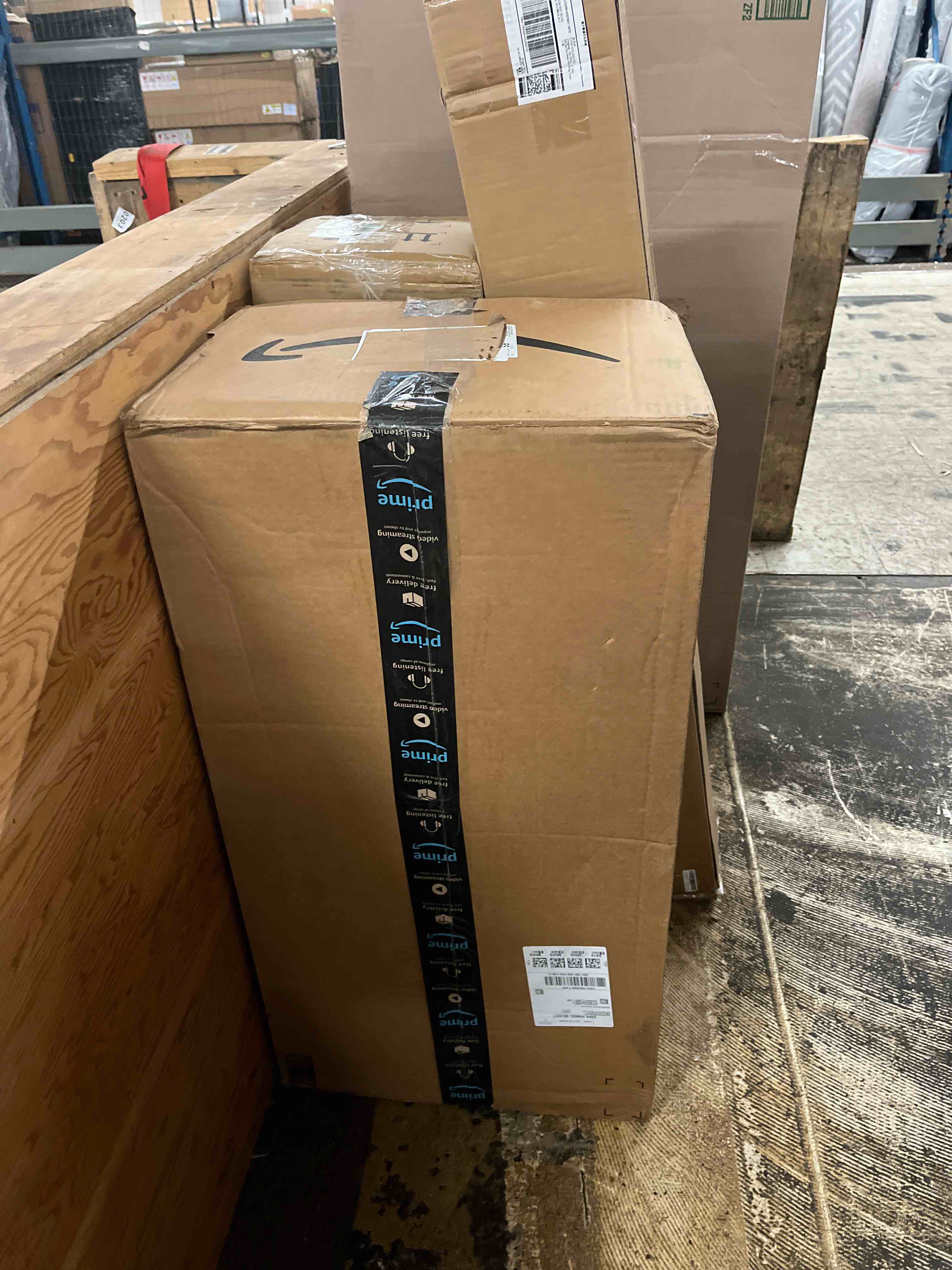 https://s3.amazonaws.com/lotting-images-prod/phillipi/RED4440112_1730886082347.jpeg
