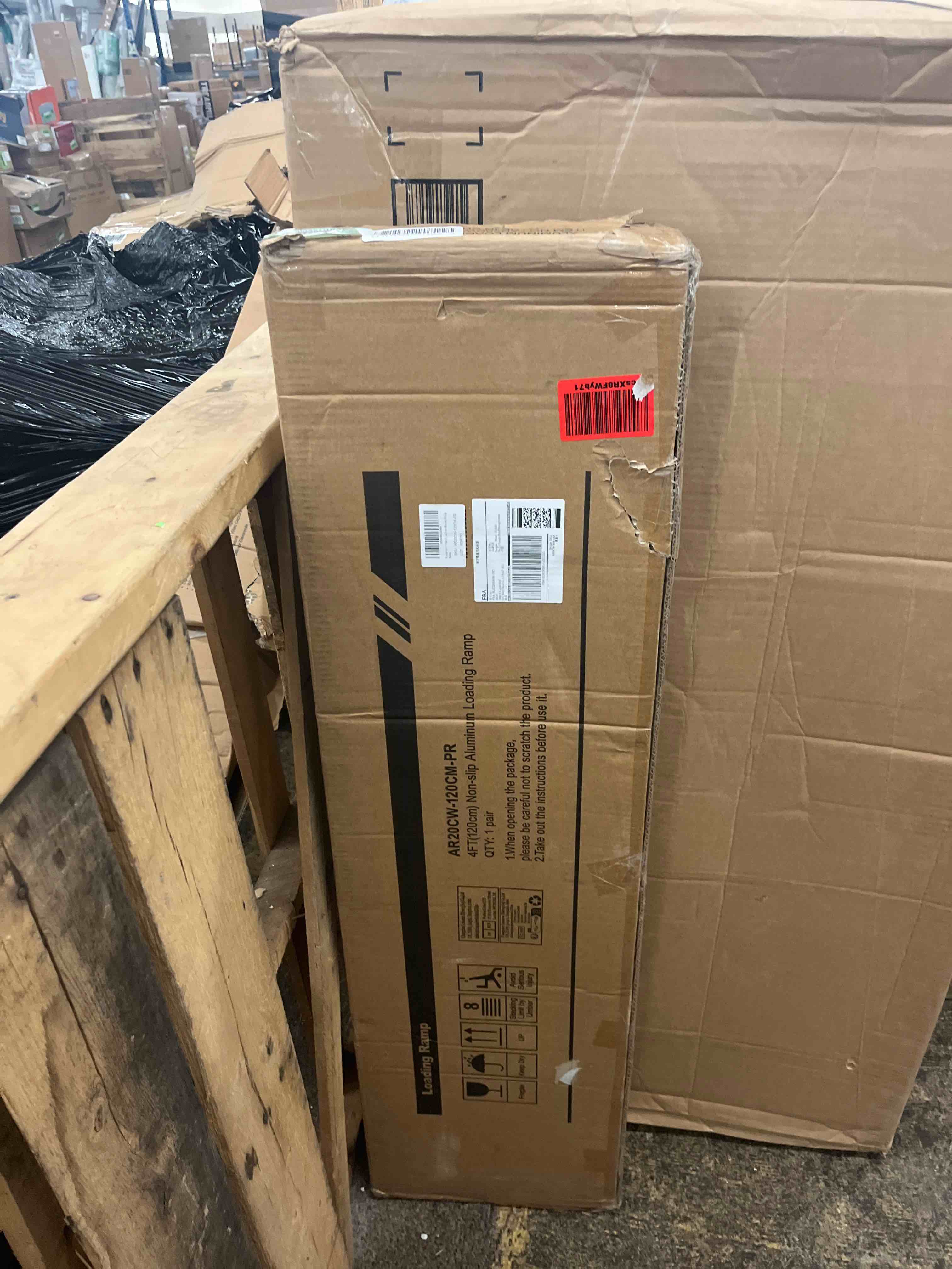 https://s3.amazonaws.com/lotting-images-prod/phillipi/RED4440193_1730997230482.jpeg