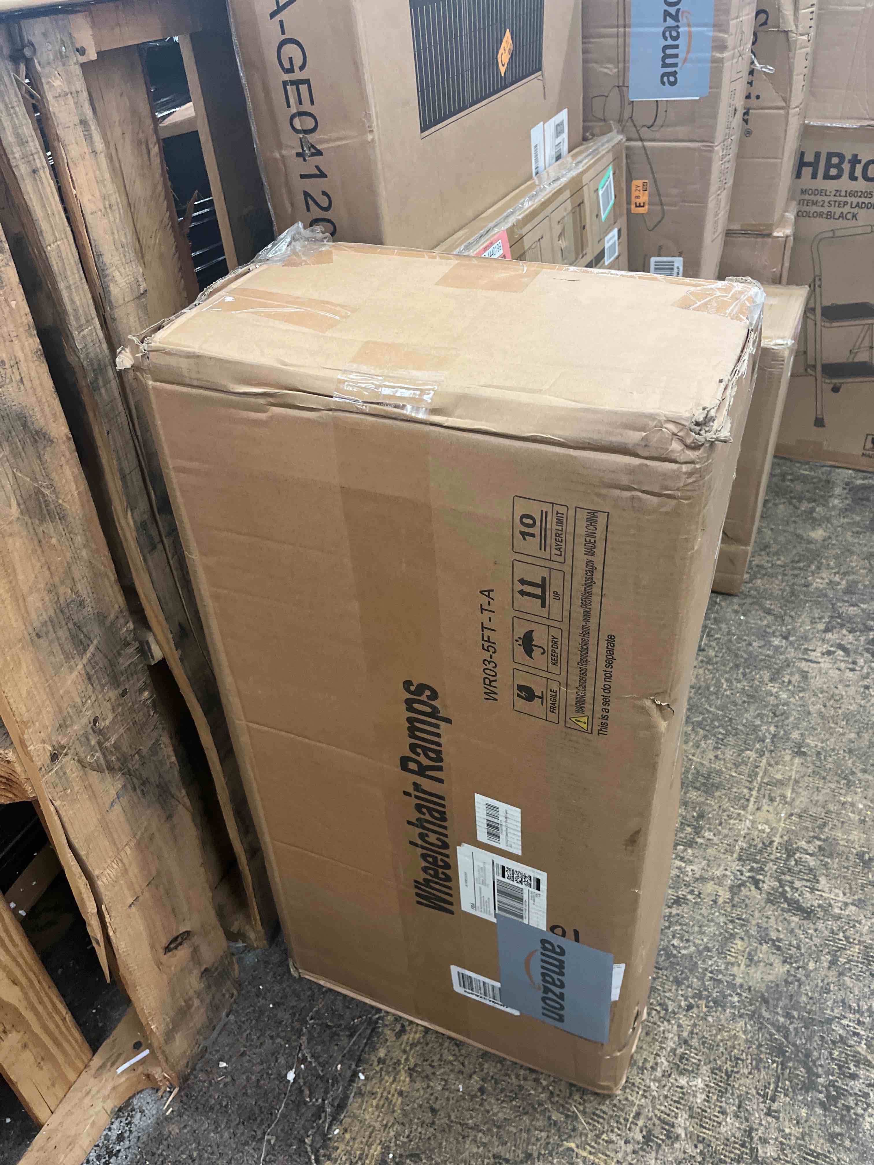 https://s3.amazonaws.com/lotting-images-prod/phillipi/RED4440200_1730997880416.jpeg