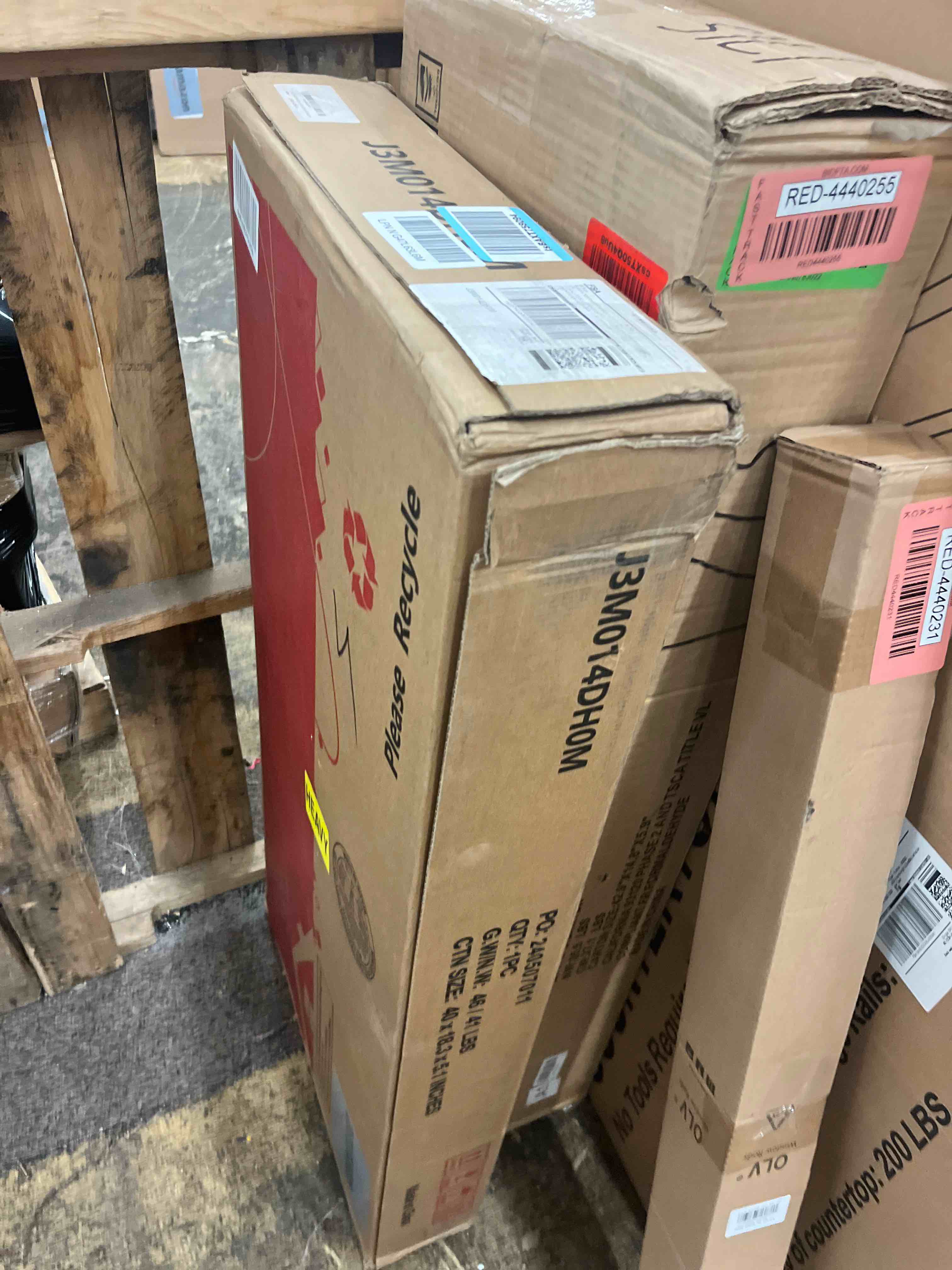 https://s3.amazonaws.com/lotting-images-prod/phillipi/RED4440232_1731000243993.jpeg