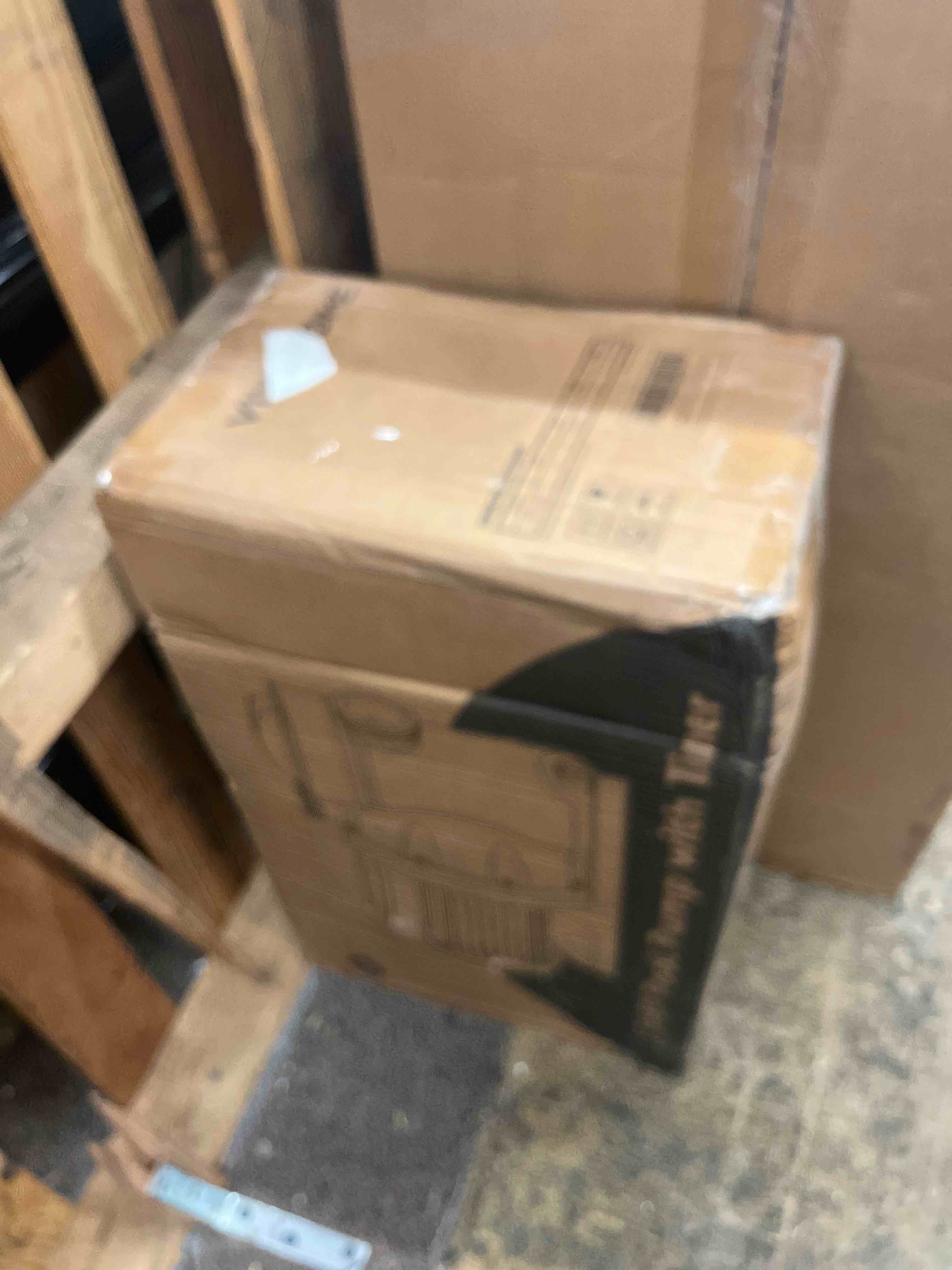 https://s3.amazonaws.com/lotting-images-prod/phillipi/RED4440257_1730998137348.jpeg