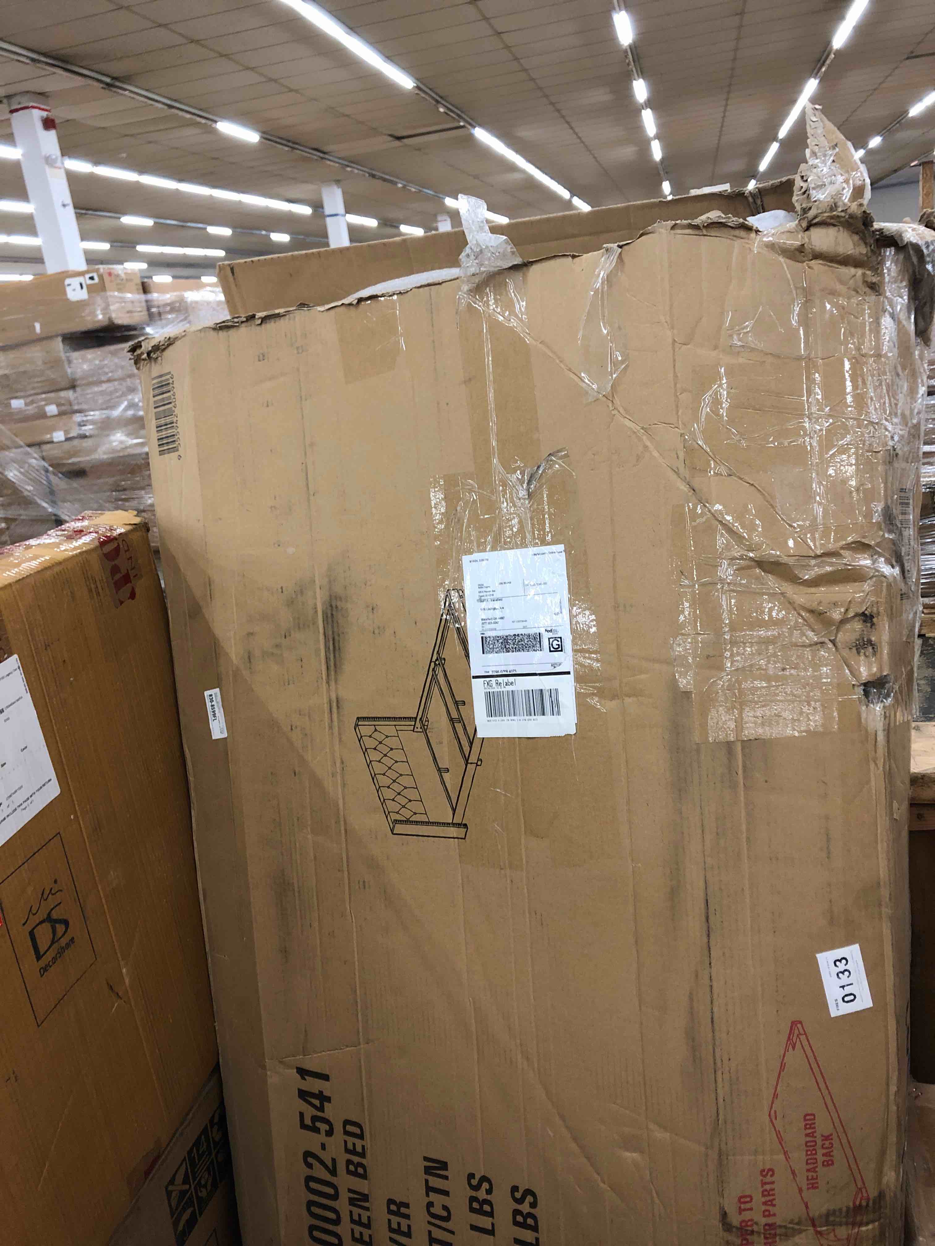 https://s3.amazonaws.com/lotting-images-prod/phillipi/RED4440984_1728400894347.jpeg