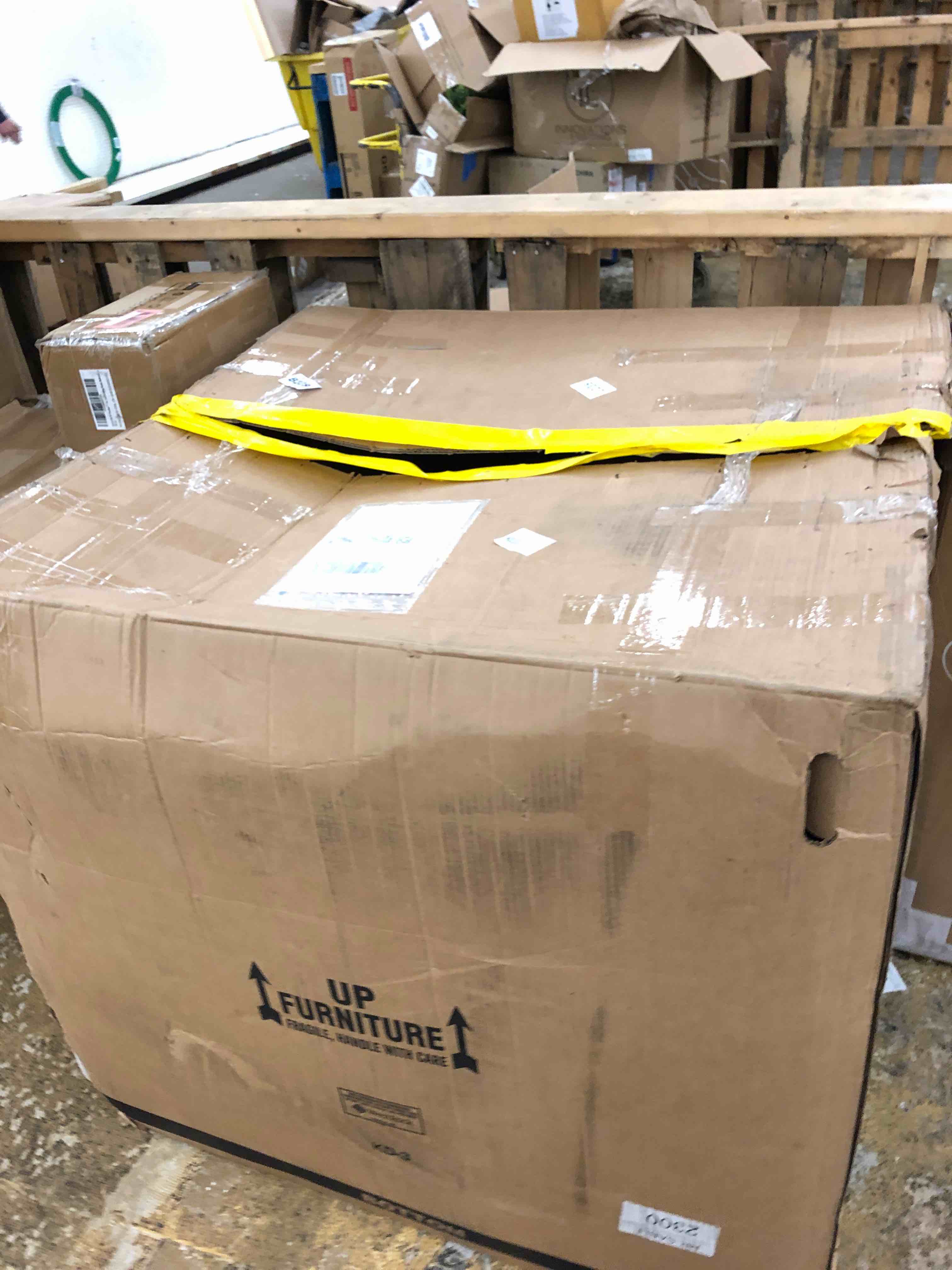 https://s3.amazonaws.com/lotting-images-prod/phillipi/RED4441167_1728913391781.jpeg