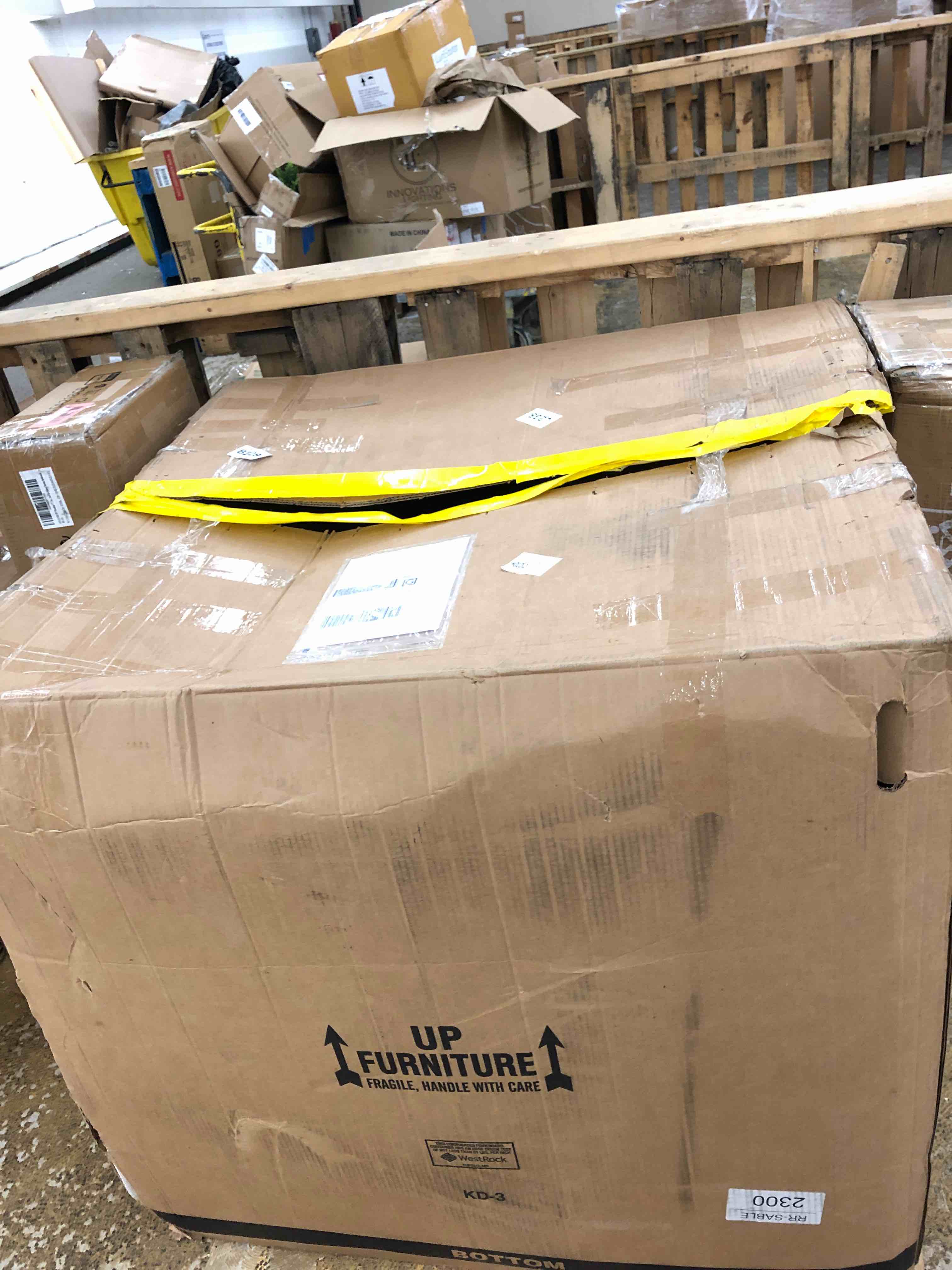 https://s3.amazonaws.com/lotting-images-prod/phillipi/RED4441167_1728913393575.jpeg