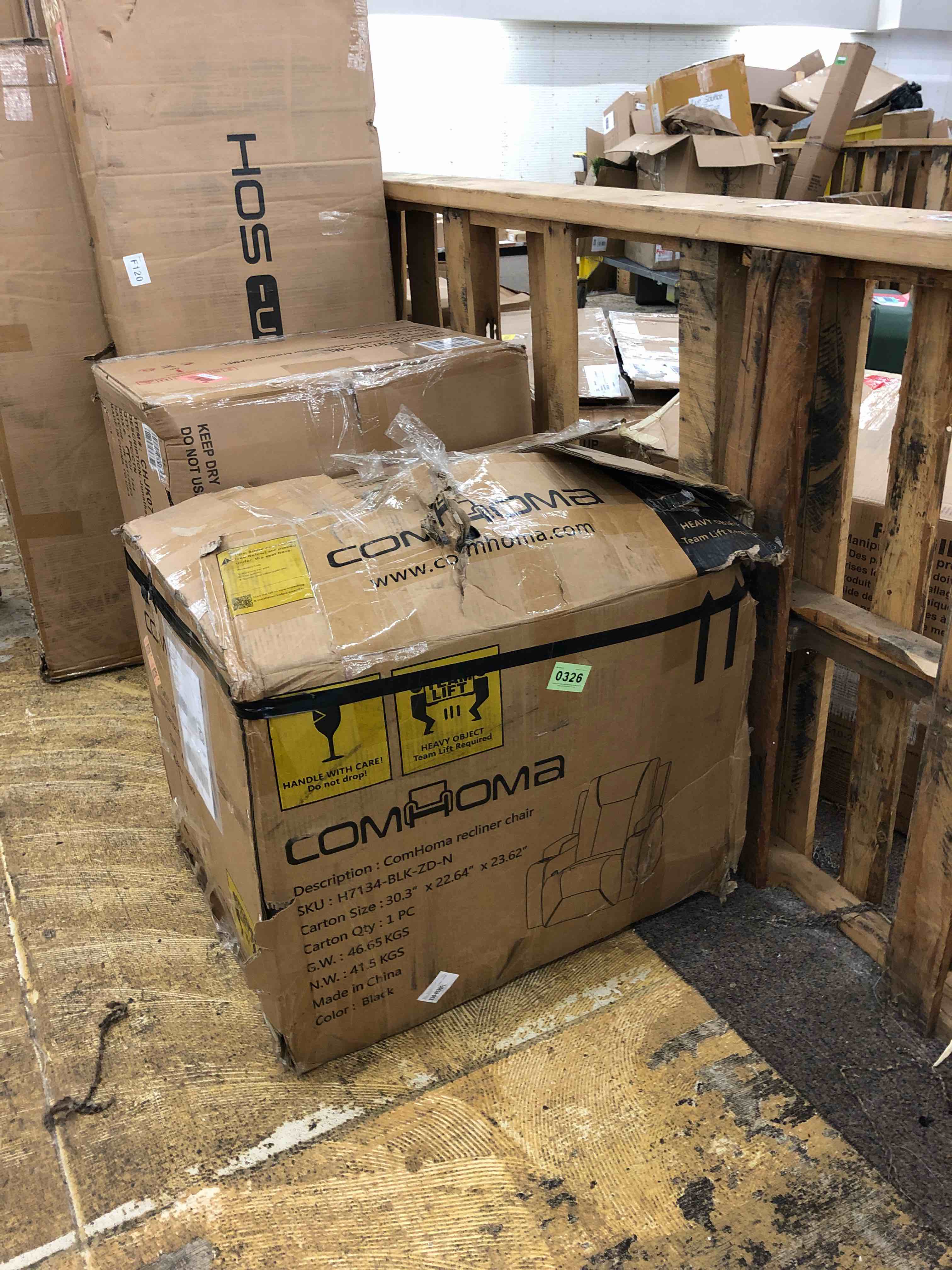 https://s3.amazonaws.com/lotting-images-prod/phillipi/RED4441178_1728915205409.jpeg