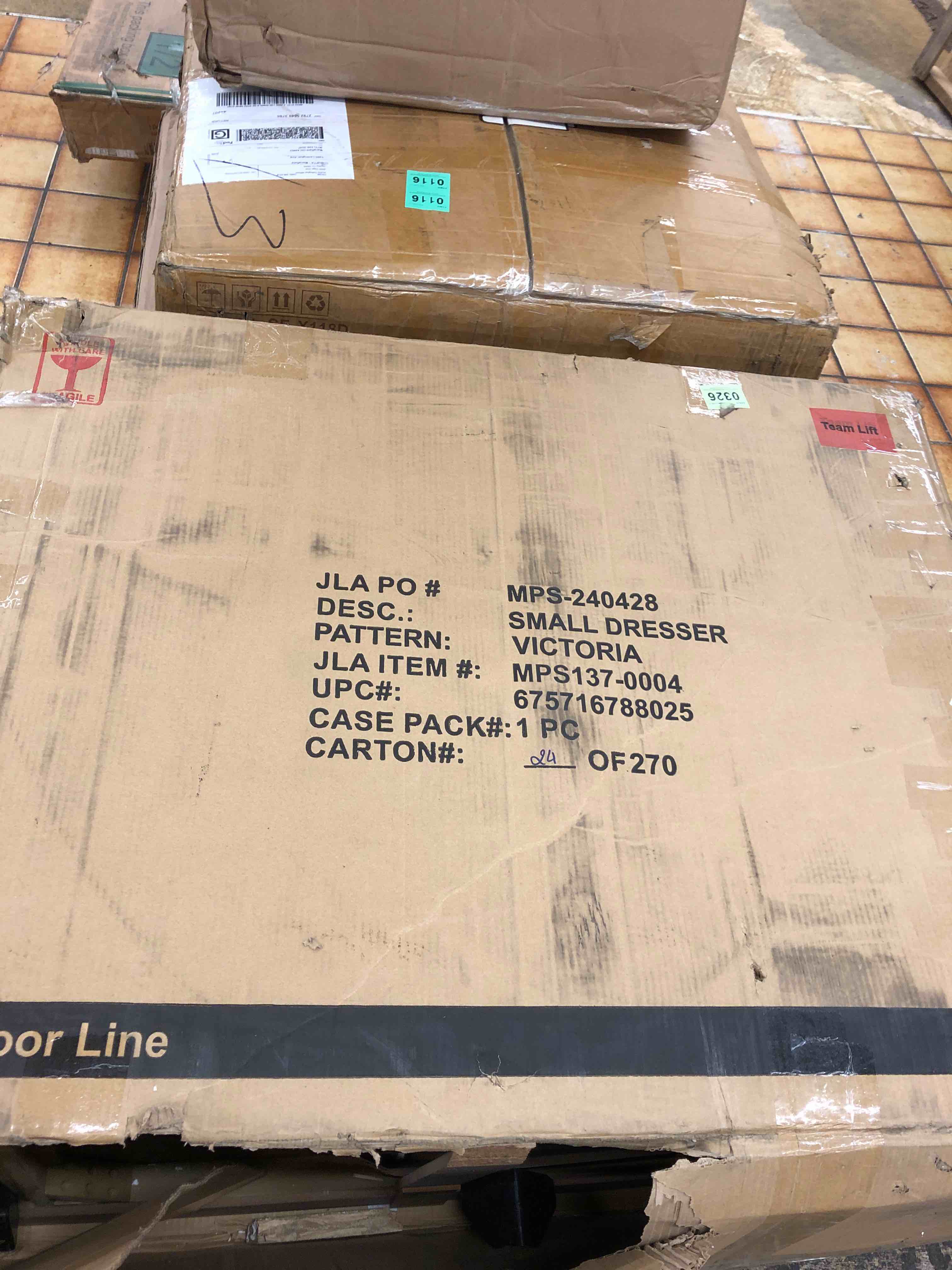 https://s3.amazonaws.com/lotting-images-prod/phillipi/RED4441188_1728917961850.jpeg