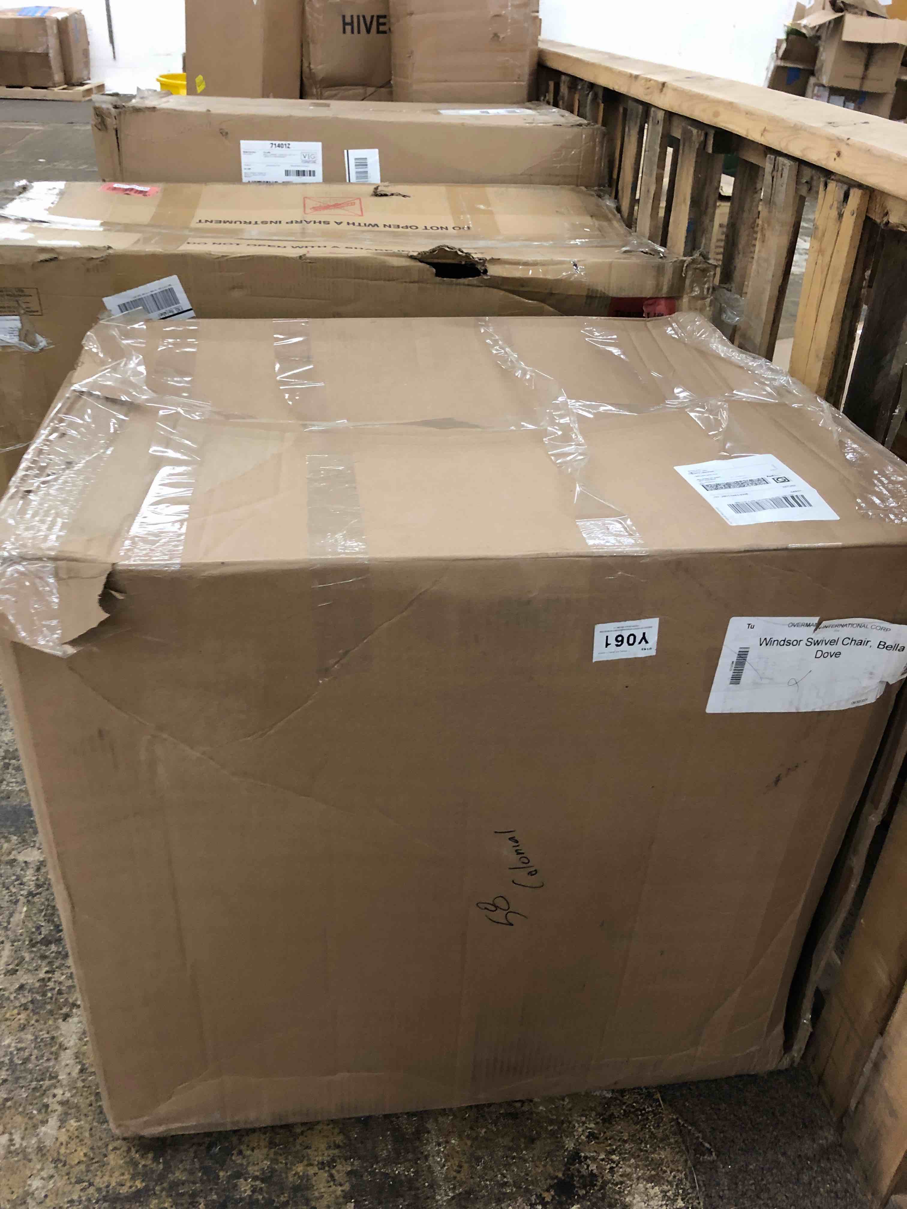 https://s3.amazonaws.com/lotting-images-prod/phillipi/RED4441189_1728918235233.jpeg