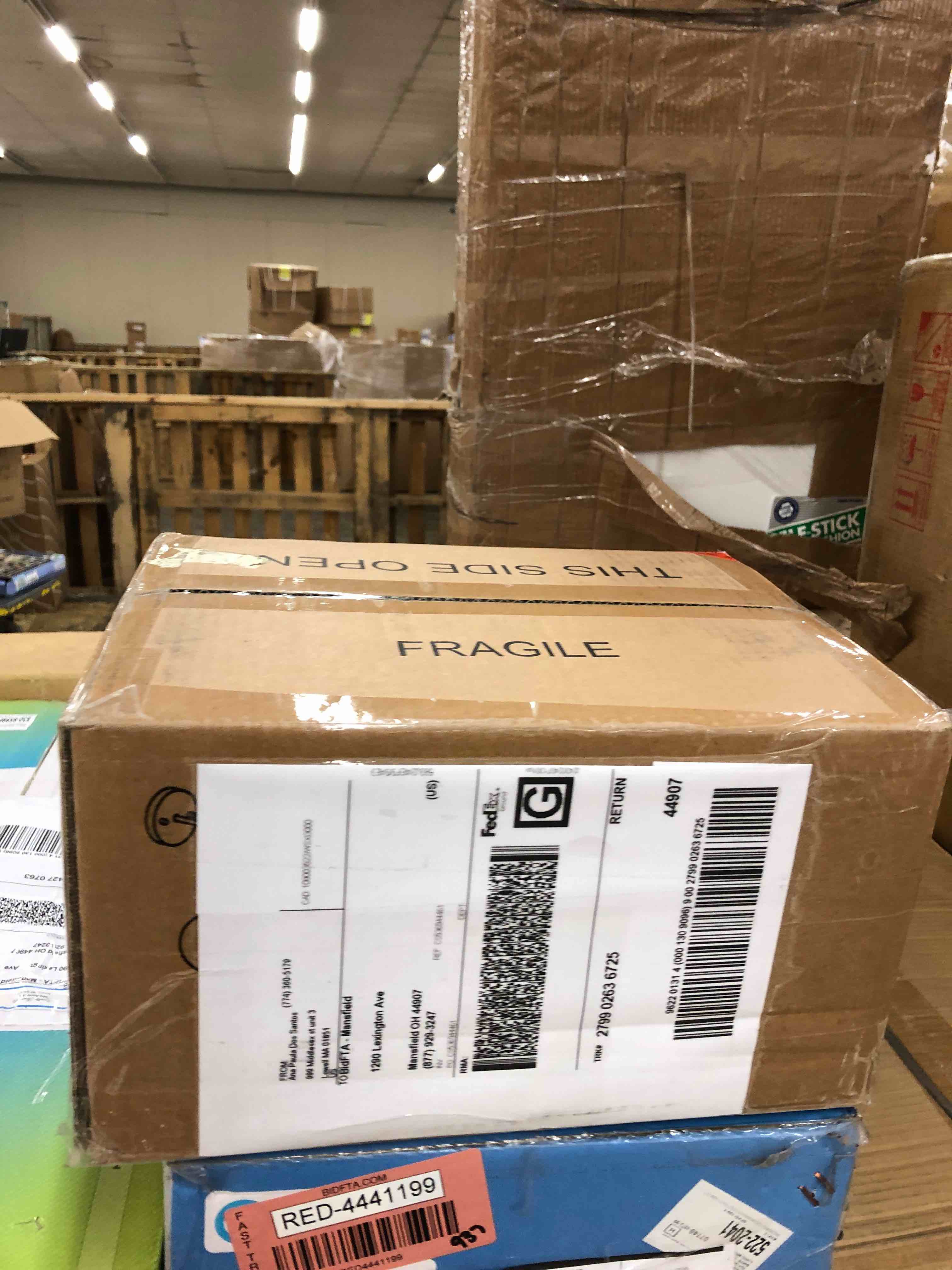 https://s3.amazonaws.com/lotting-images-prod/phillipi/RED4441203_1728925583340.jpeg