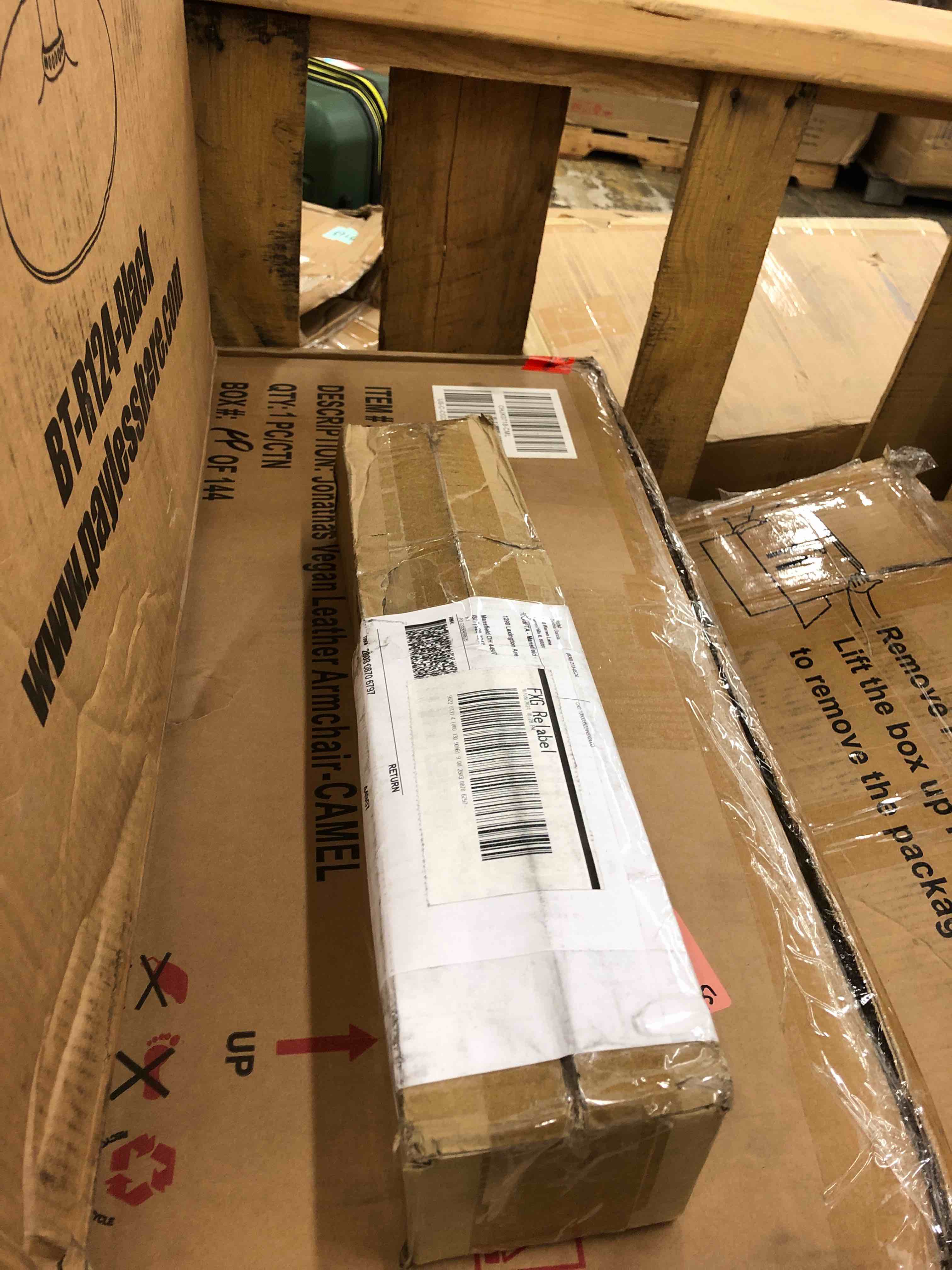 https://s3.amazonaws.com/lotting-images-prod/phillipi/RED4441211_1728926076914.jpeg