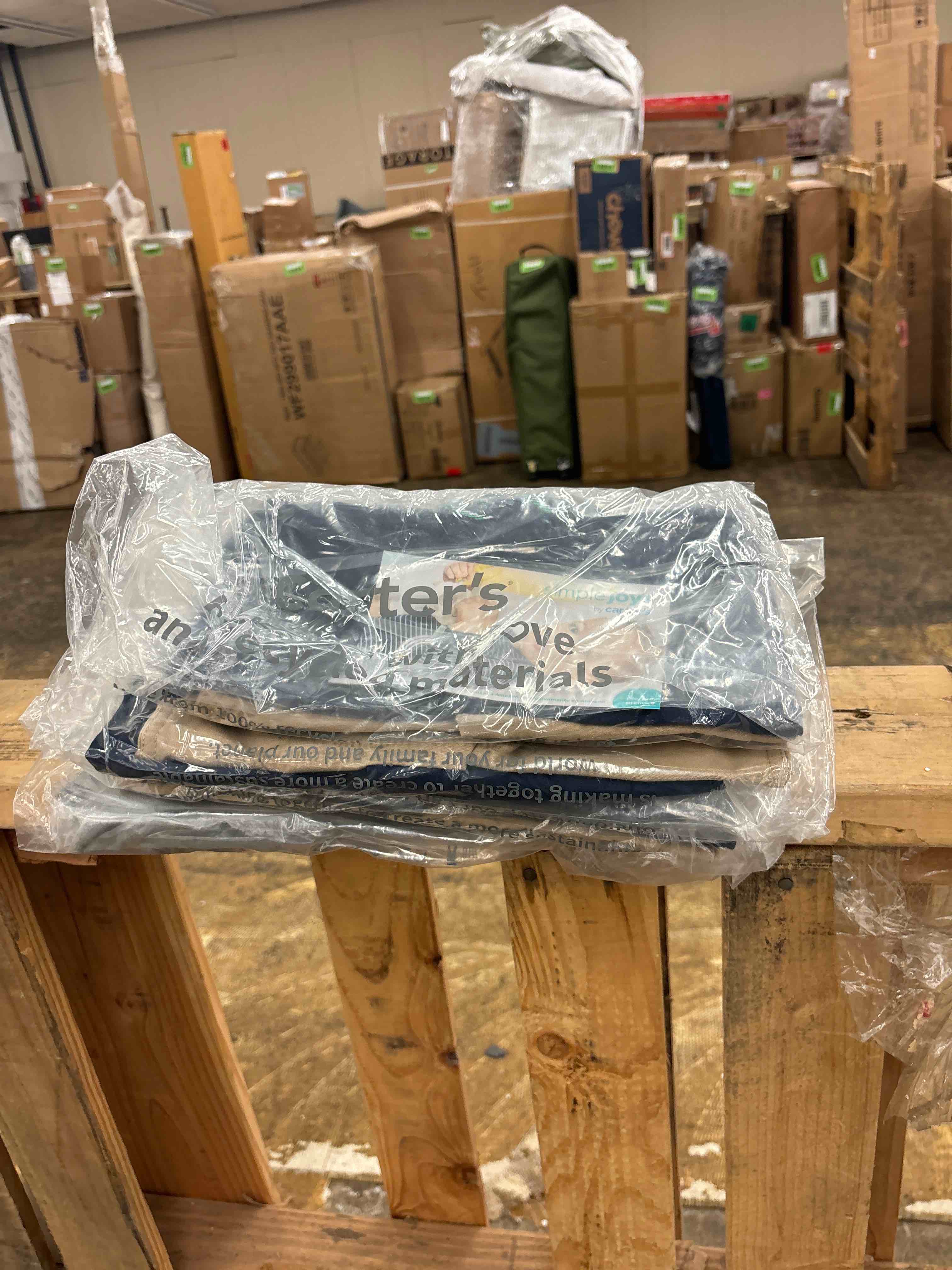 https://s3.amazonaws.com/lotting-images-prod/phillipi/RED4445193_1722953226523.jpeg