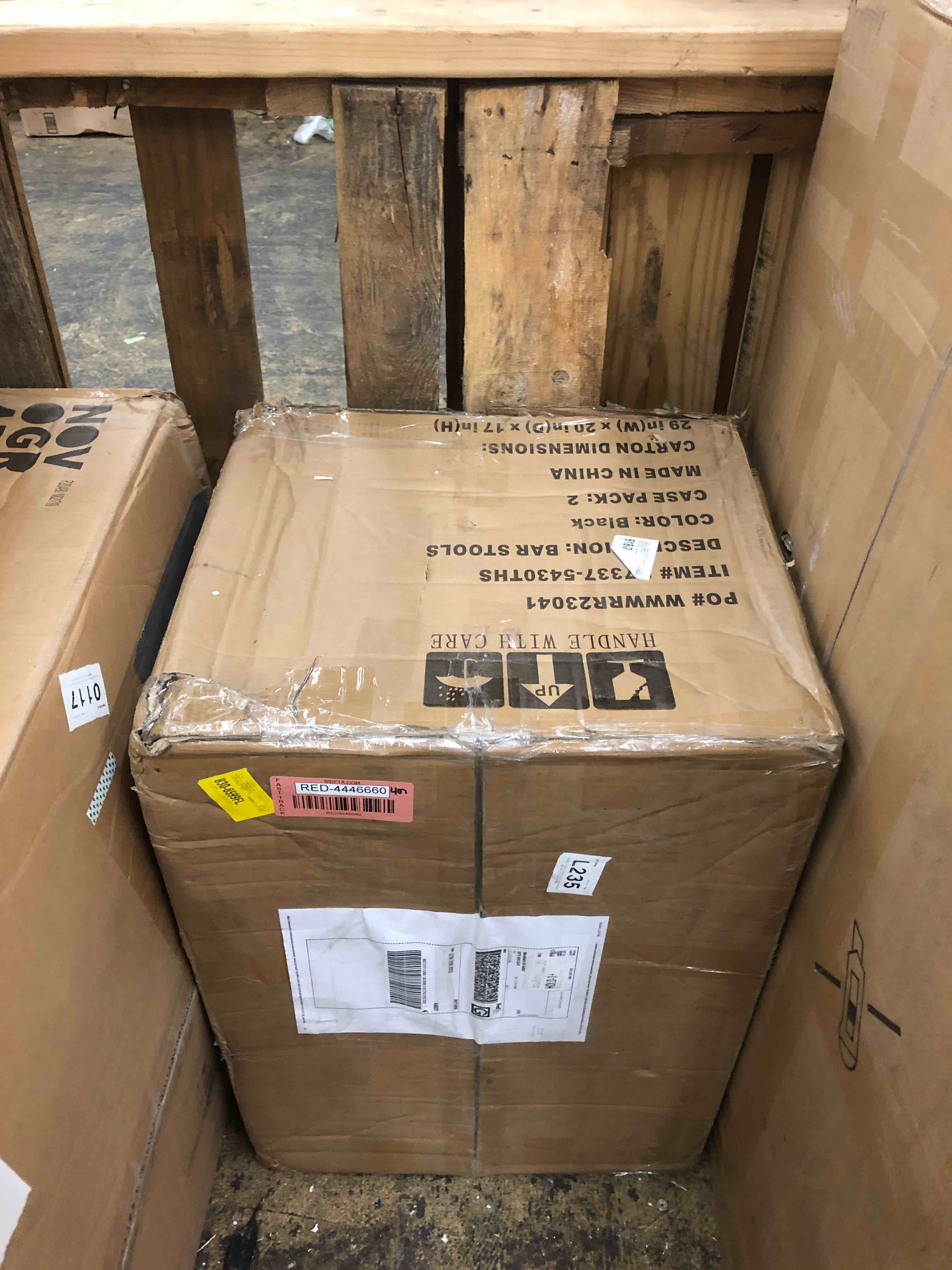 https://s3.amazonaws.com/lotting-images-prod/phillipi/RED4446660_1721910773944.jpeg