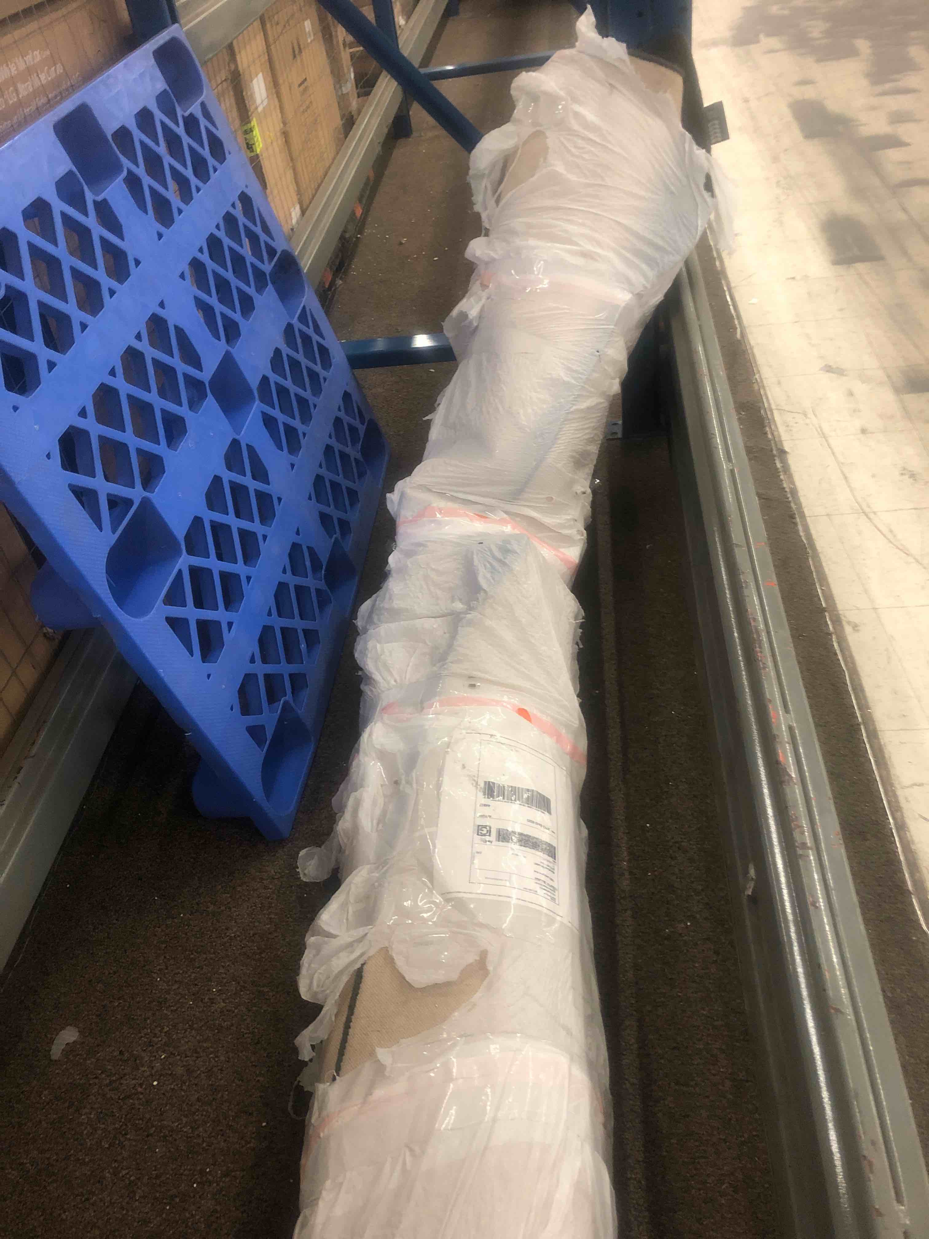 https://s3.amazonaws.com/lotting-images-prod/phillipi/RED4447775_1725380122736.jpeg