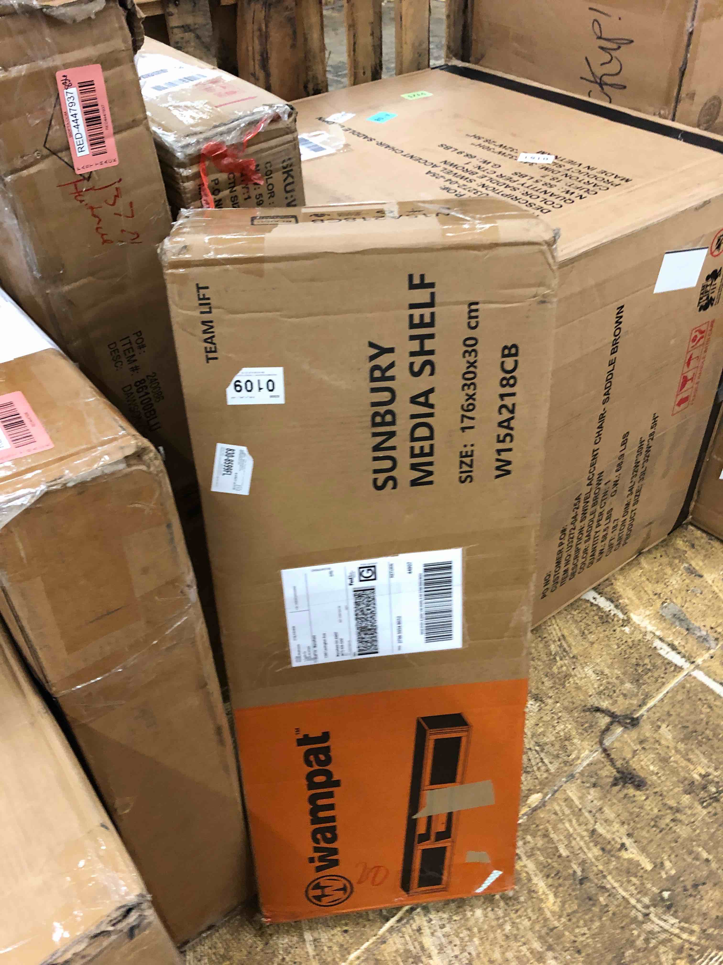 https://s3.amazonaws.com/lotting-images-prod/phillipi/RED4447933_1727712895411.jpeg