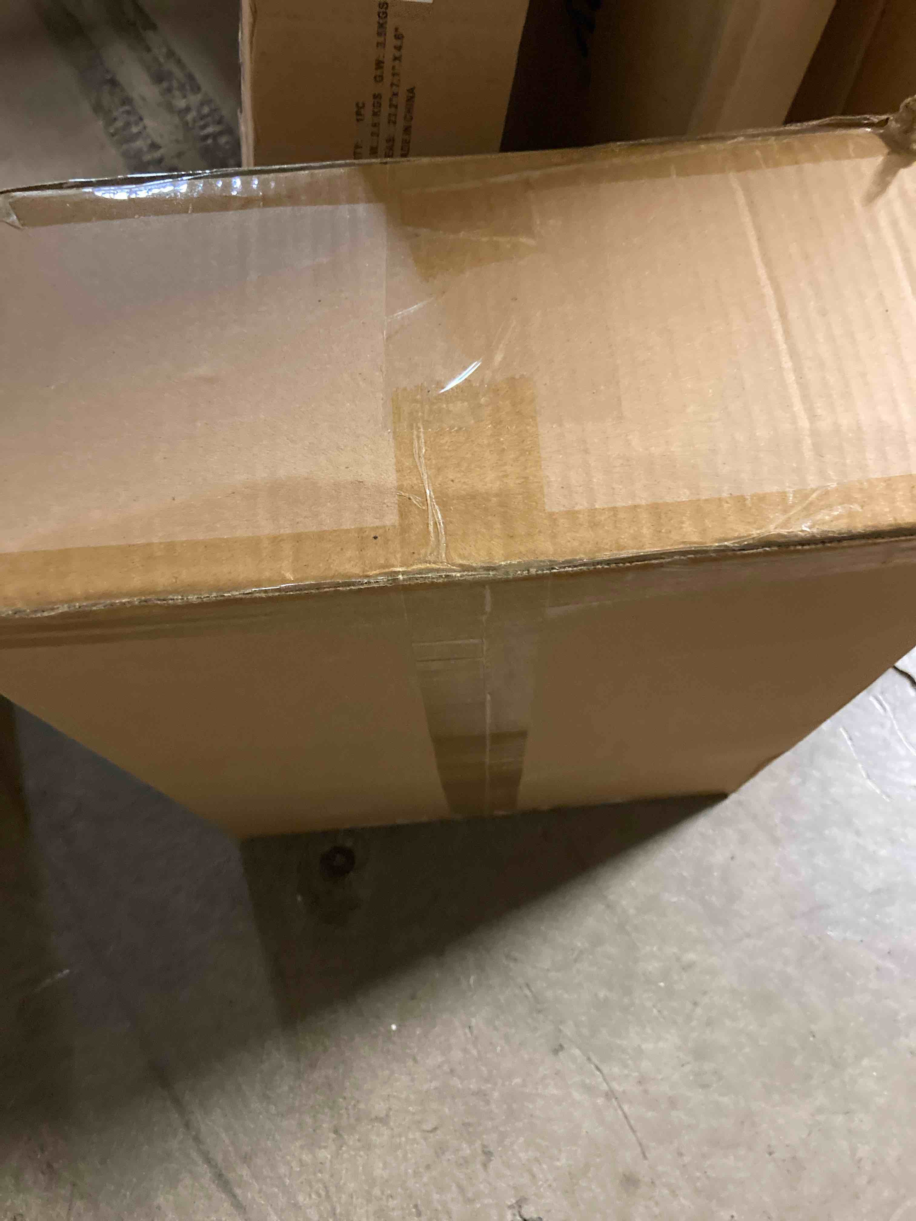 https://s3.amazonaws.com/lotting-images-prod/phillipi/RED4749520_1701894871286.jpeg