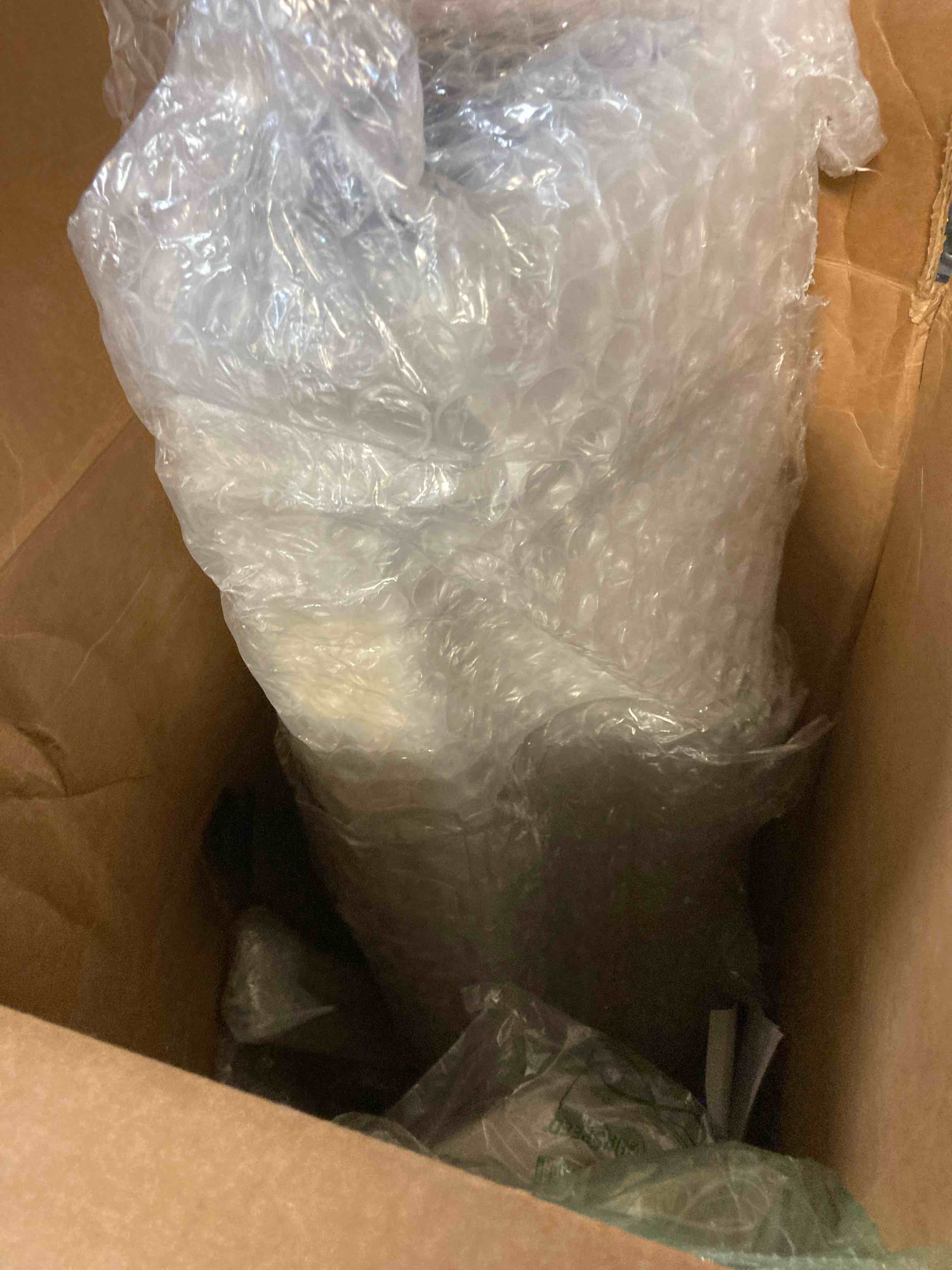 https://s3.amazonaws.com/lotting-images-prod/phillipi/RED4749857_1702668821991.jpeg