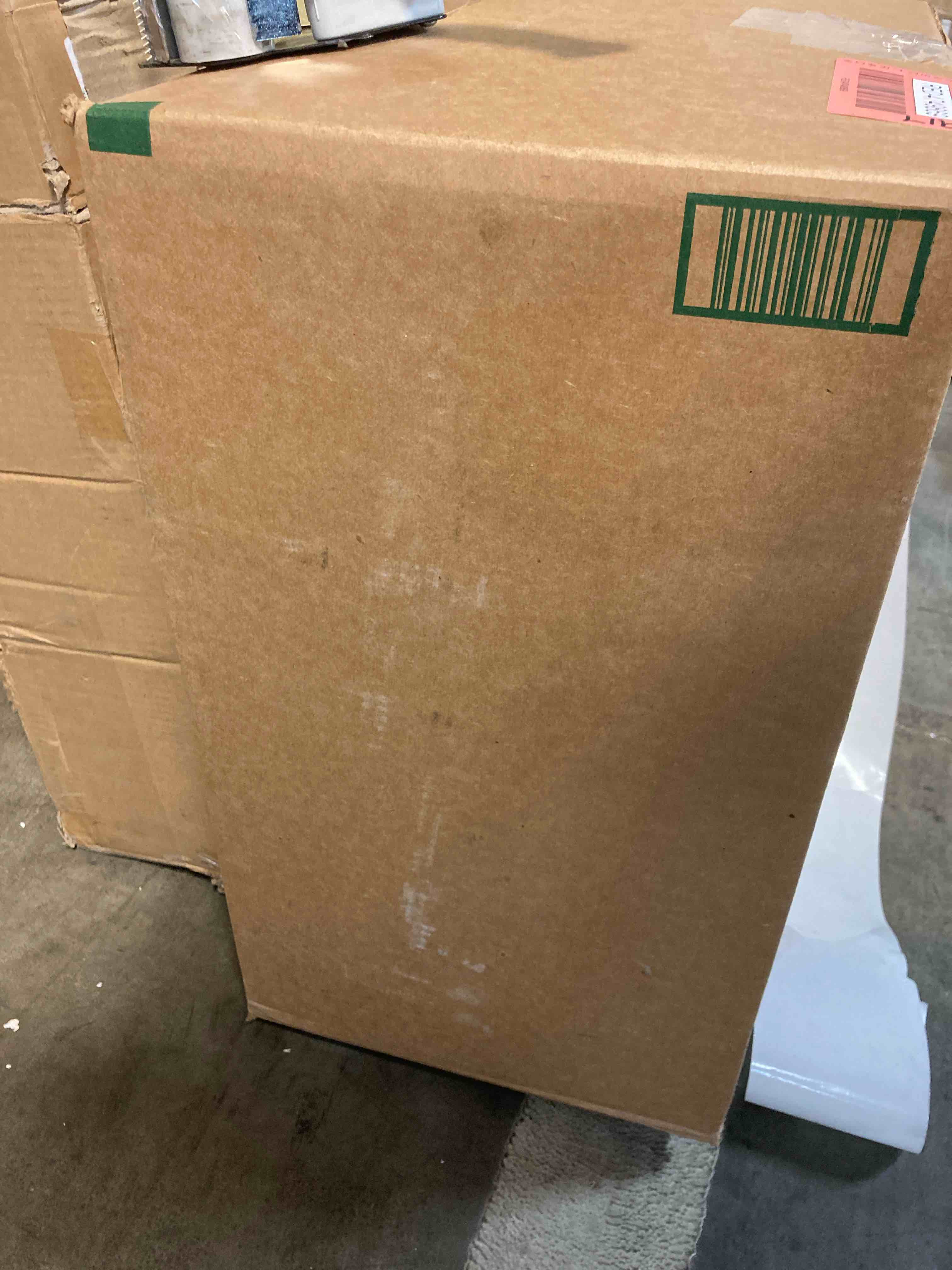 https://s3.amazonaws.com/lotting-images-prod/phillipi/RED4749869_1702665009957.jpeg