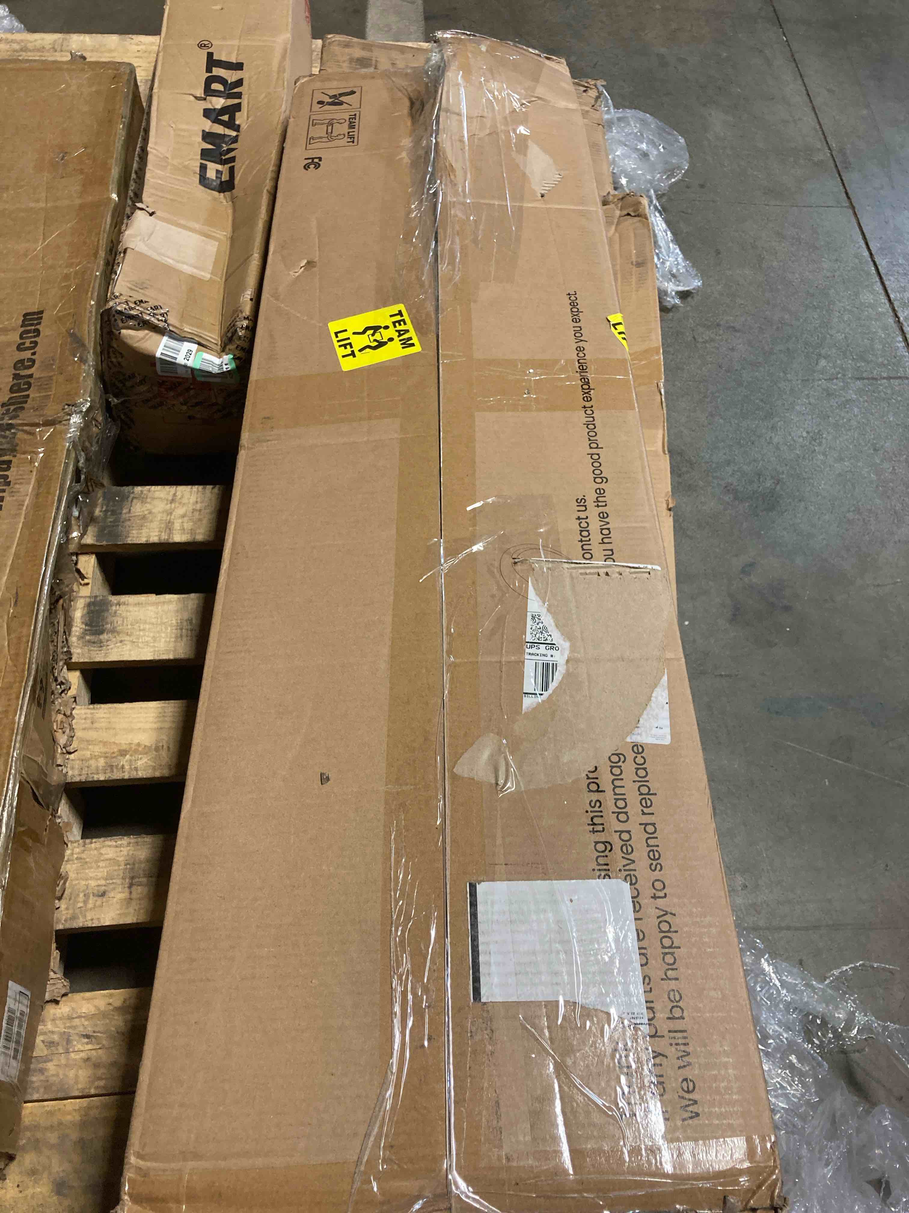 https://s3.amazonaws.com/lotting-images-prod/phillipi/RED4749875_1702663583915.jpeg
