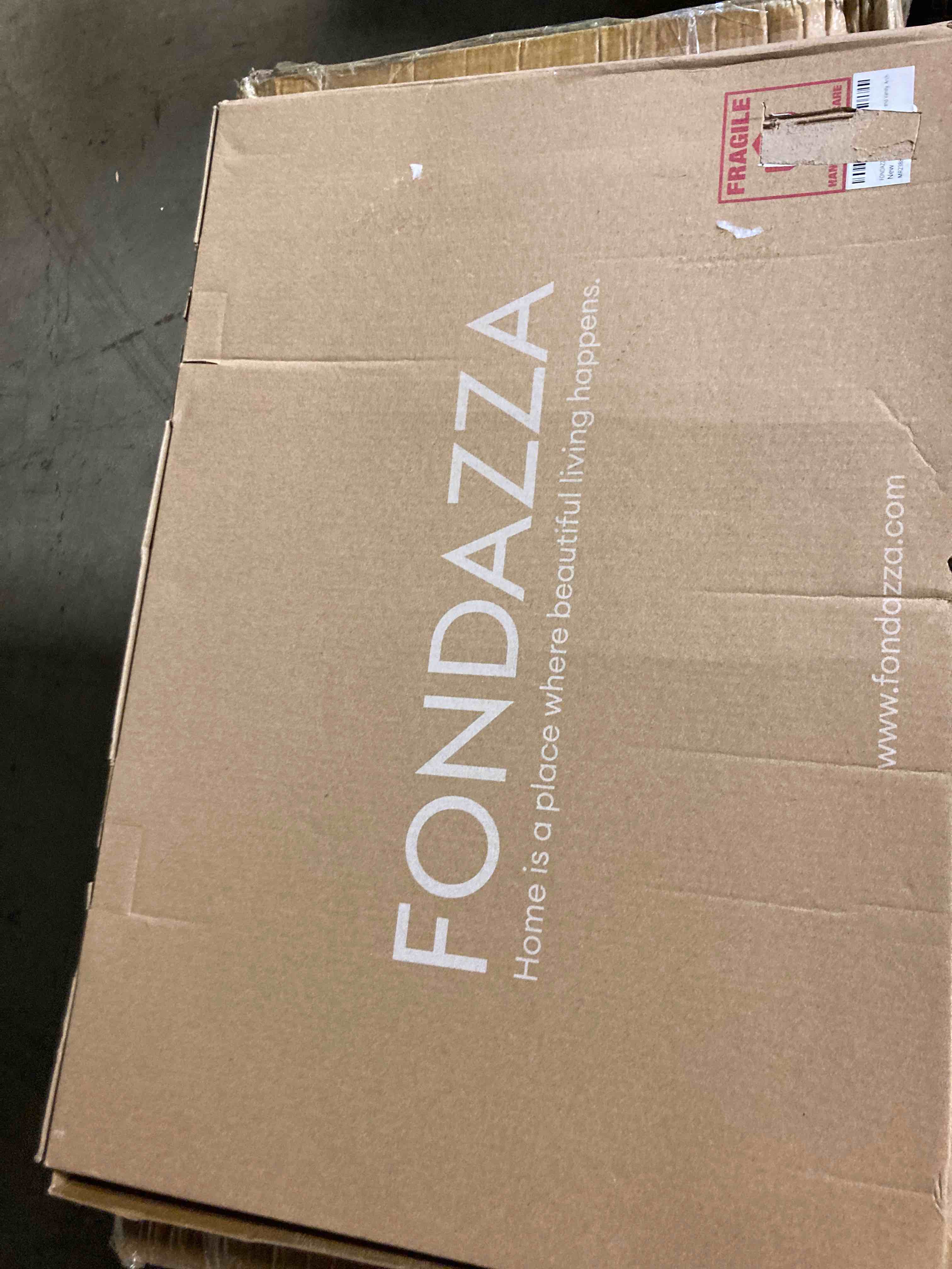 https://s3.amazonaws.com/lotting-images-prod/phillipi/RED4750306_1703795532731.jpeg