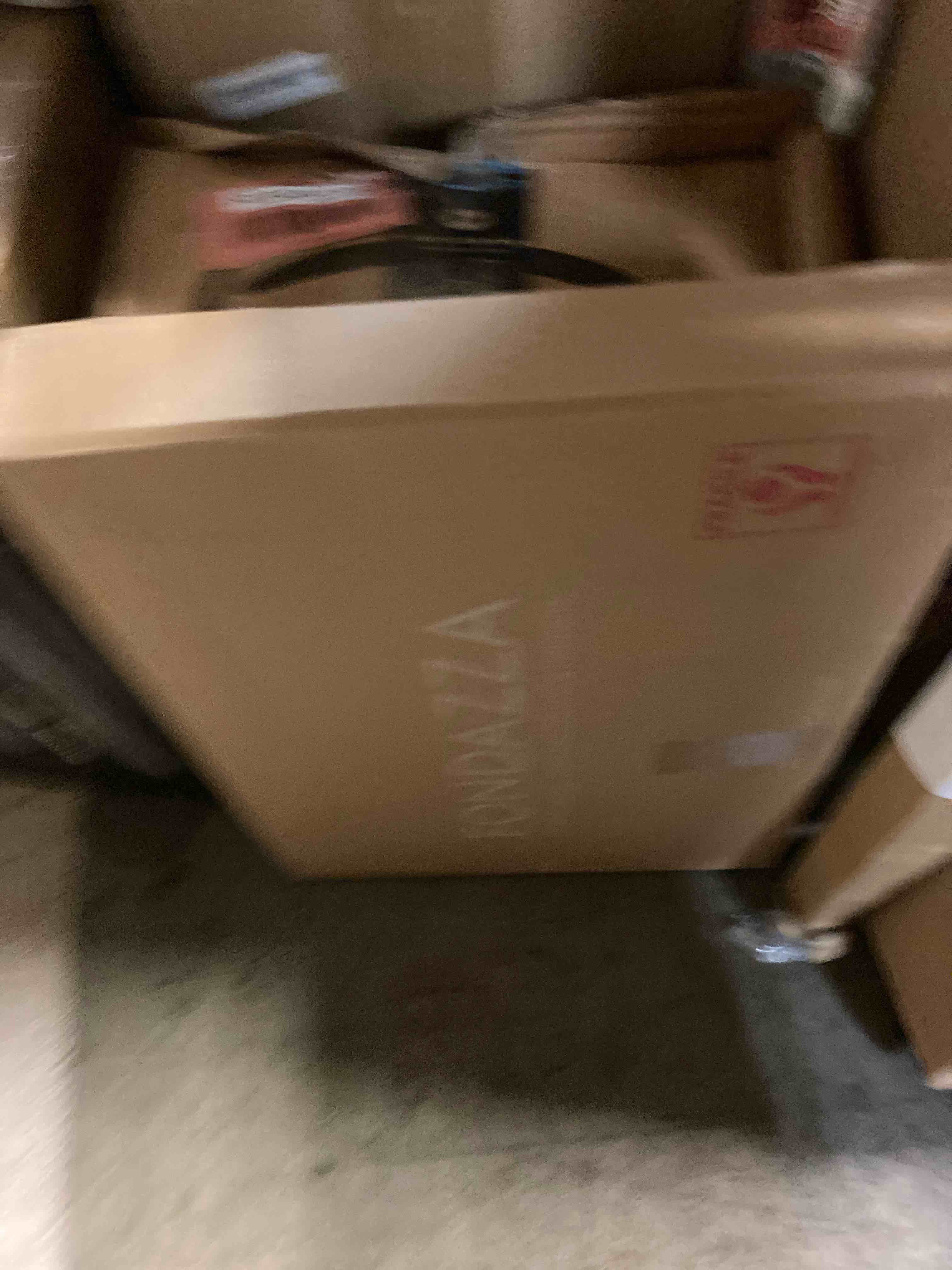 https://s3.amazonaws.com/lotting-images-prod/phillipi/RED4750306_1703795539784.jpeg