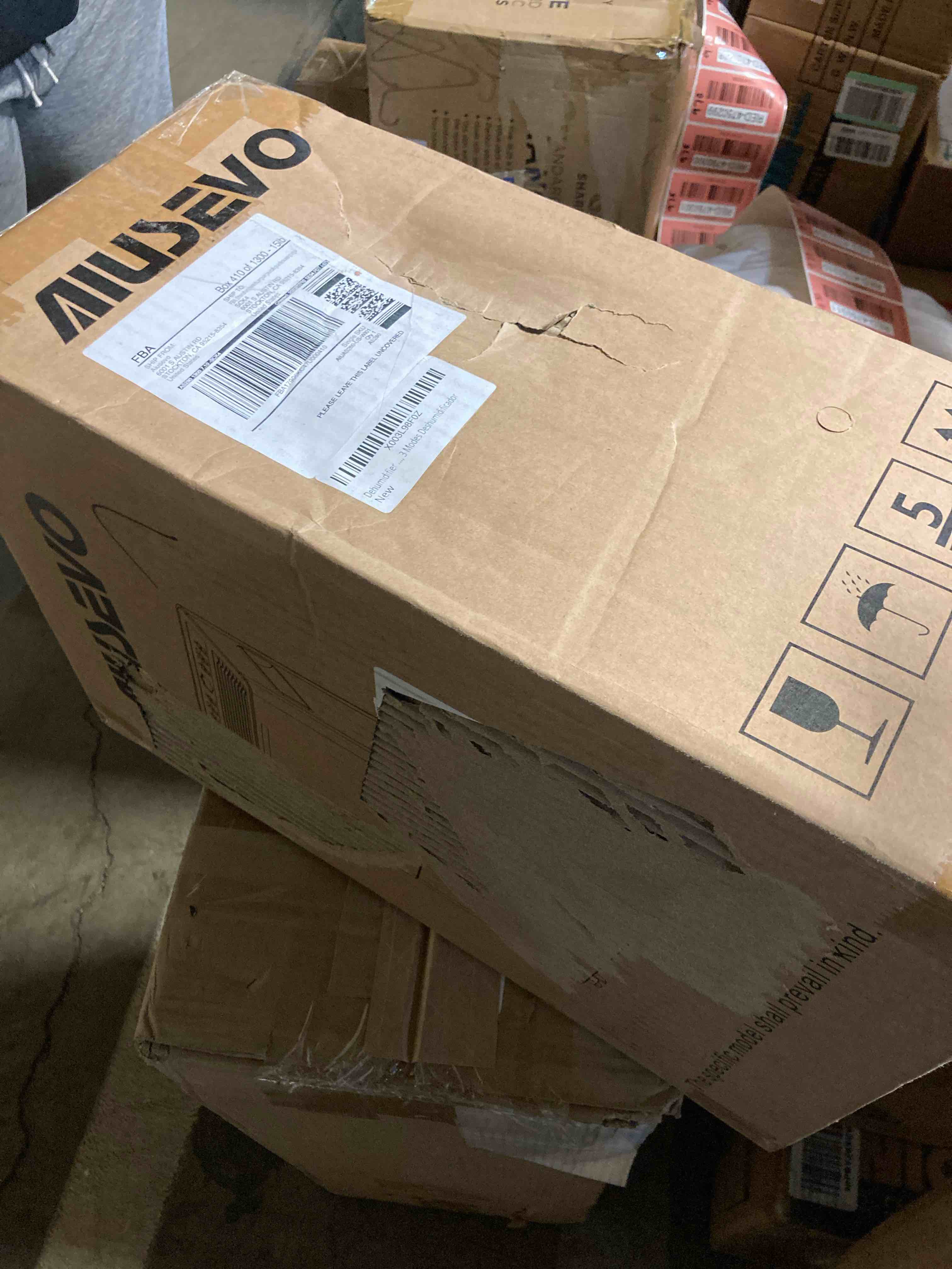 https://s3.amazonaws.com/lotting-images-prod/phillipi/RED4750312_1703793671287.jpeg