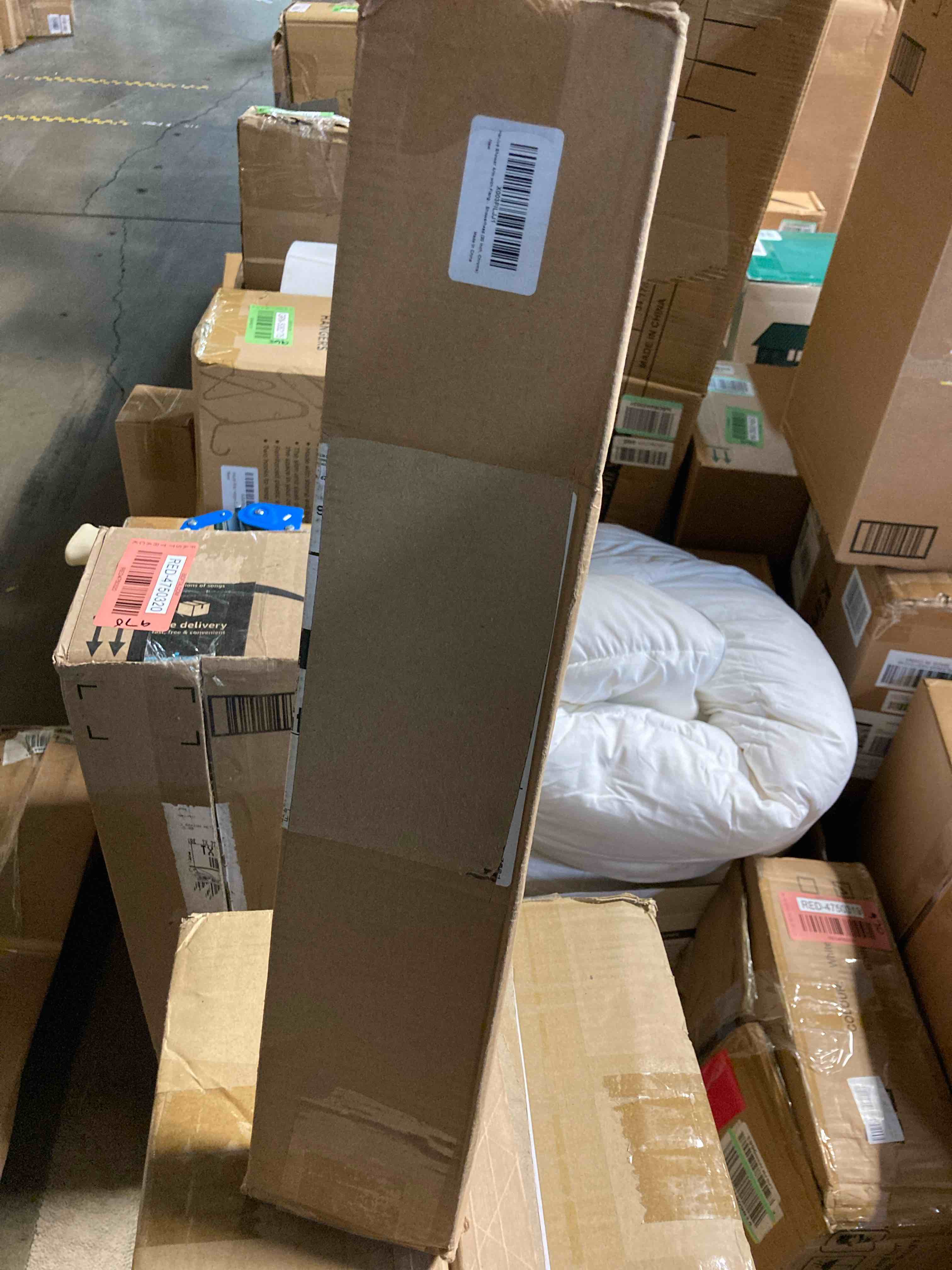 https://s3.amazonaws.com/lotting-images-prod/phillipi/RED4750318_1703792624958.jpeg