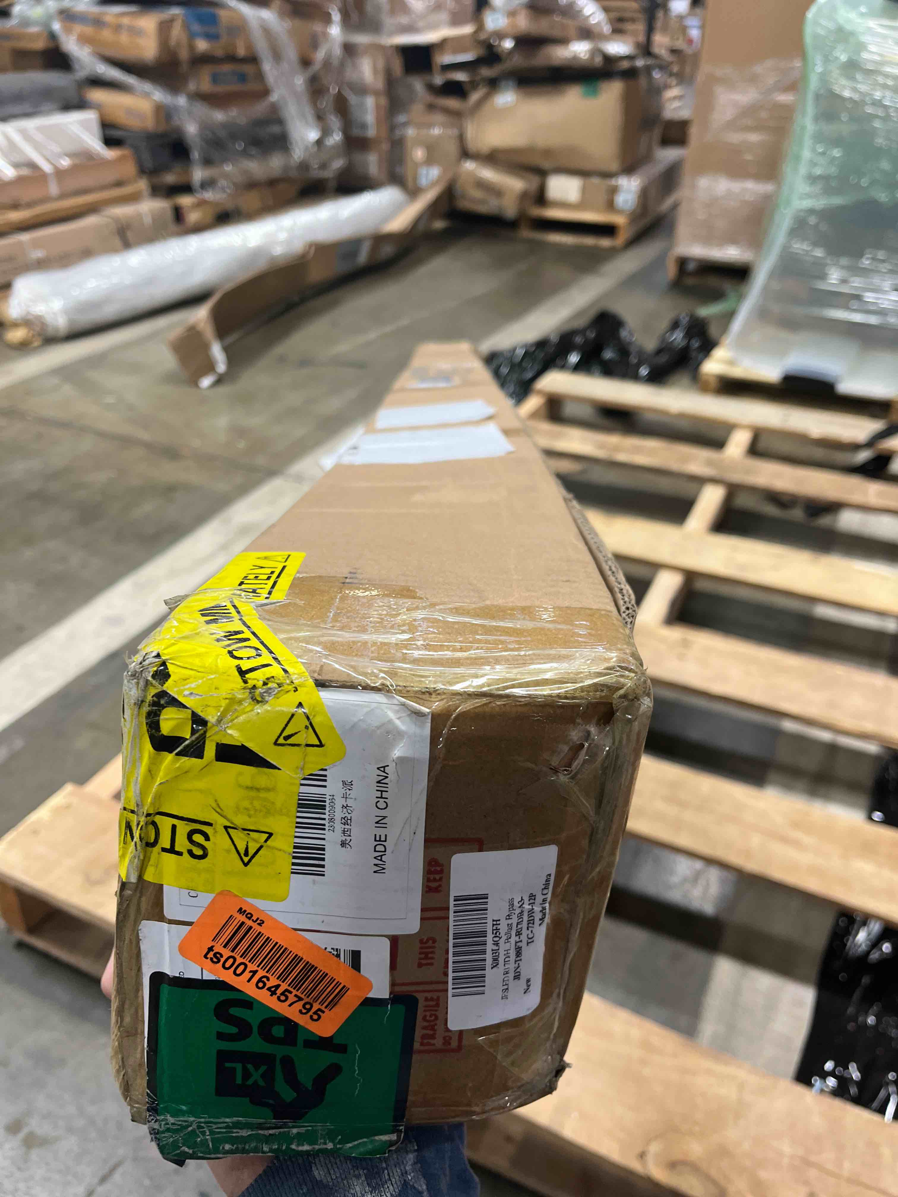 https://s3.amazonaws.com/lotting-images-prod/phillipi/RED4750509_1704308886148.jpeg