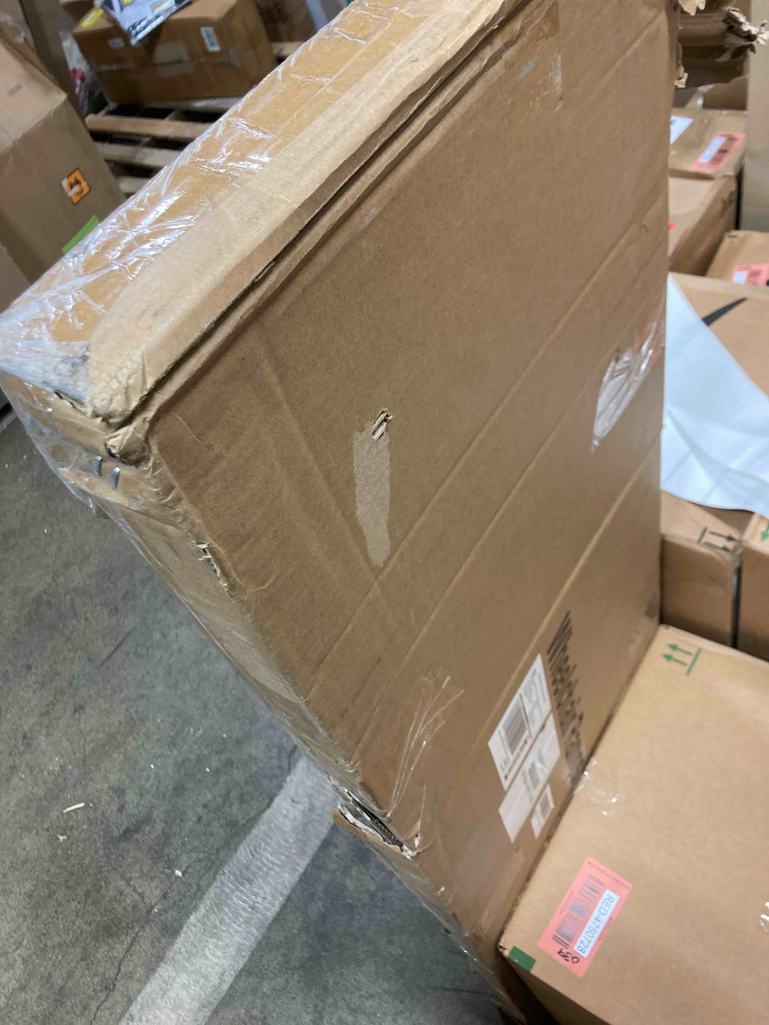 https://s3.amazonaws.com/lotting-images-prod/phillipi/RED4750727_1704732270574.jpeg