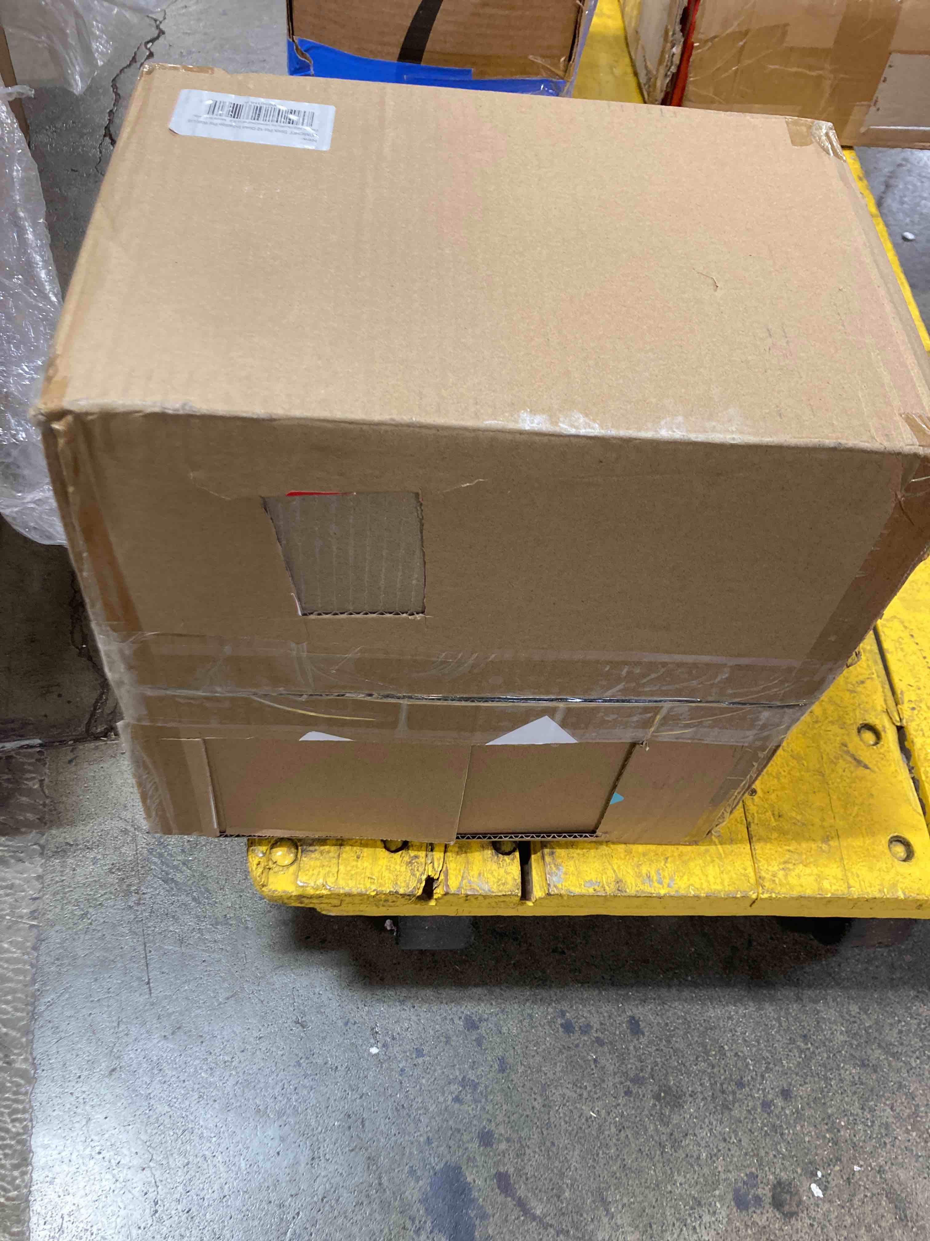 https://s3.amazonaws.com/lotting-images-prod/phillipi/RED4750743_1704729810467.jpeg